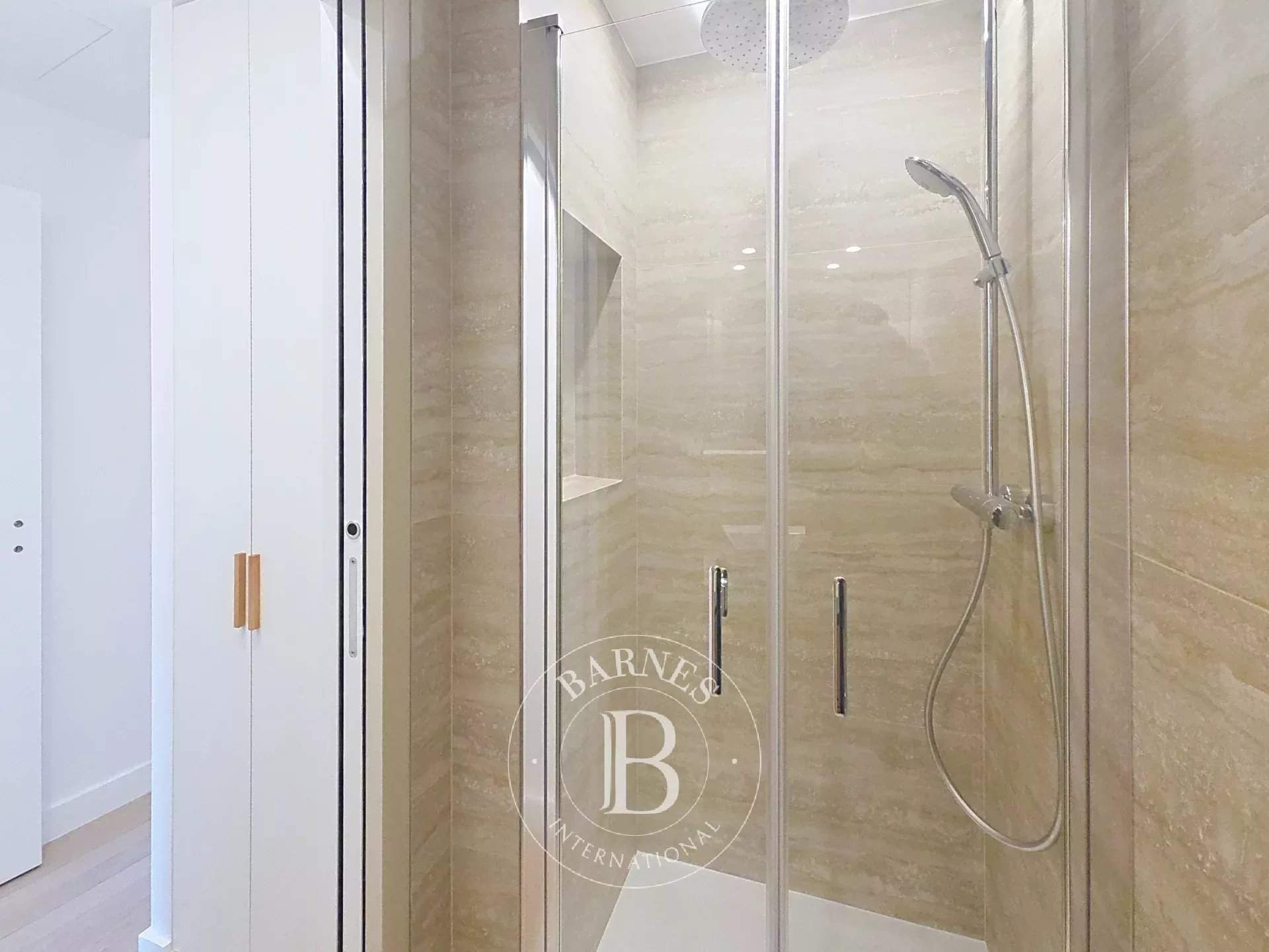 Paris  - Apartment 2 Bedrooms - picture 17