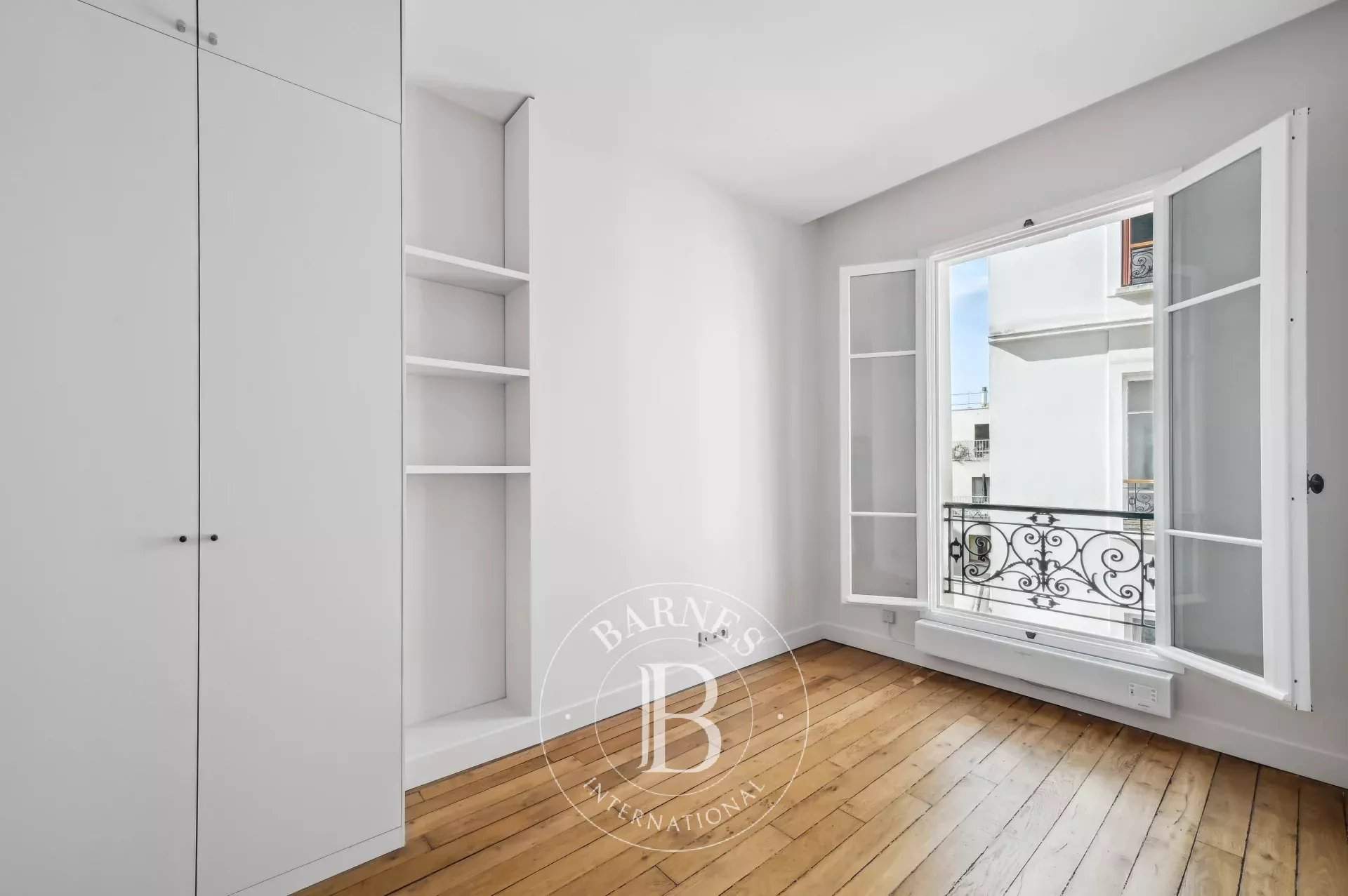 Paris  - Apartment 3 Bedrooms - picture 11