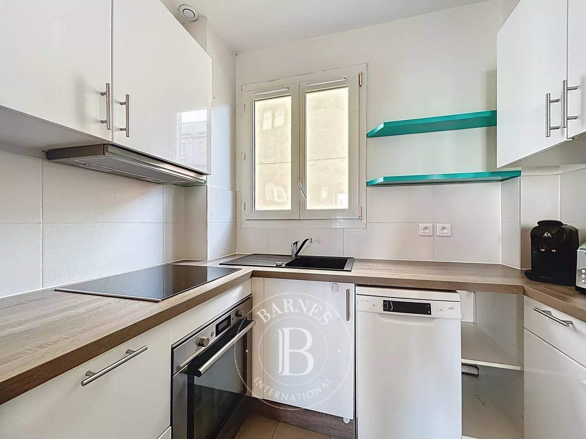 Paris  - Apartment 2 Bedrooms - picture 9