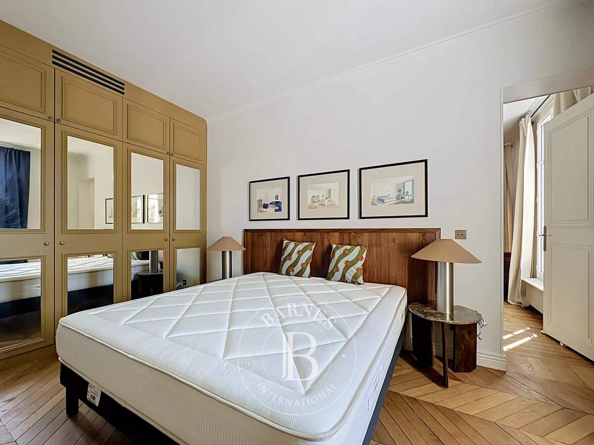 Paris  - Apartment 2 Bedrooms - picture 9