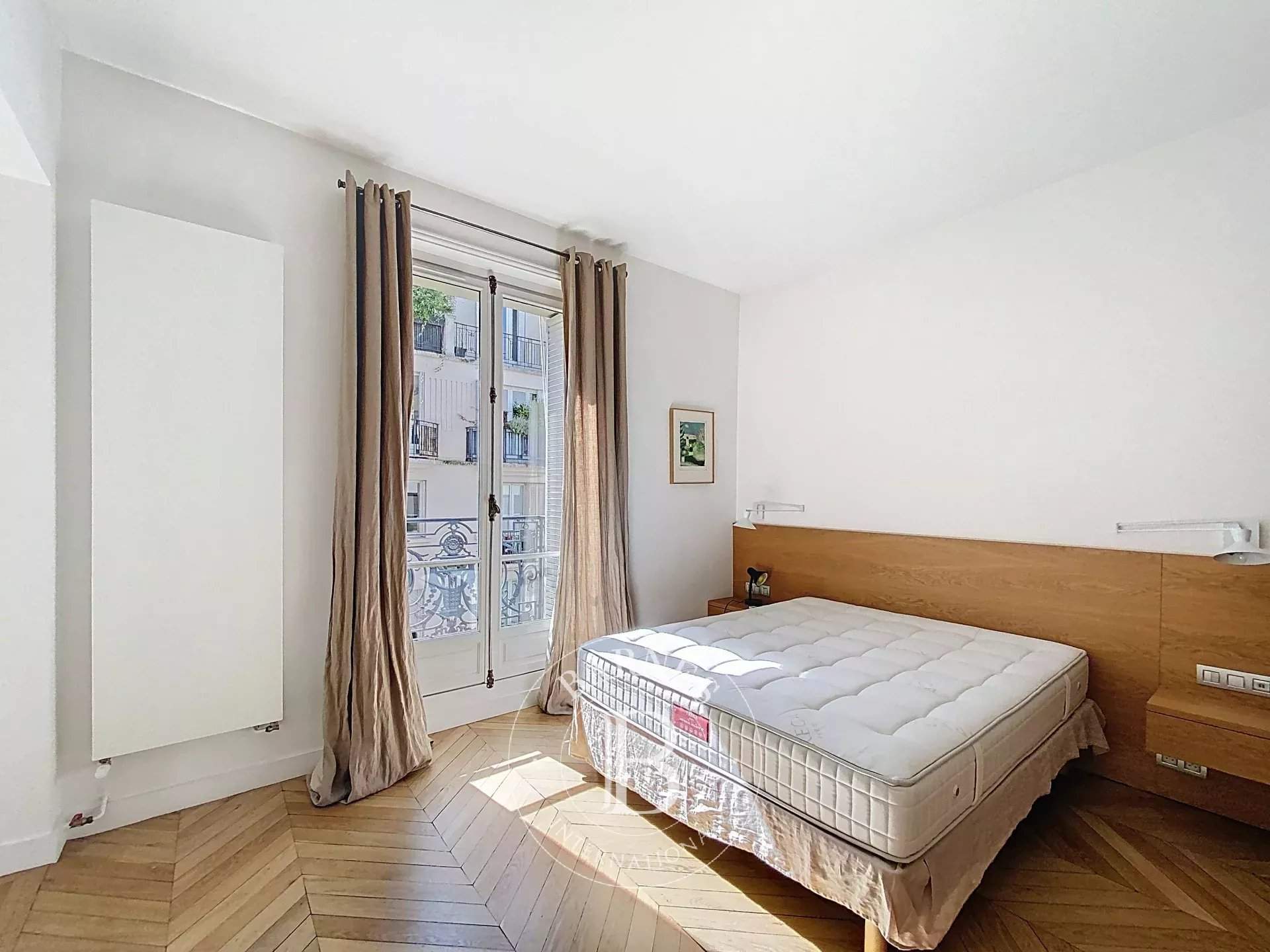 Paris  - Apartment 4 Bedrooms - picture 12