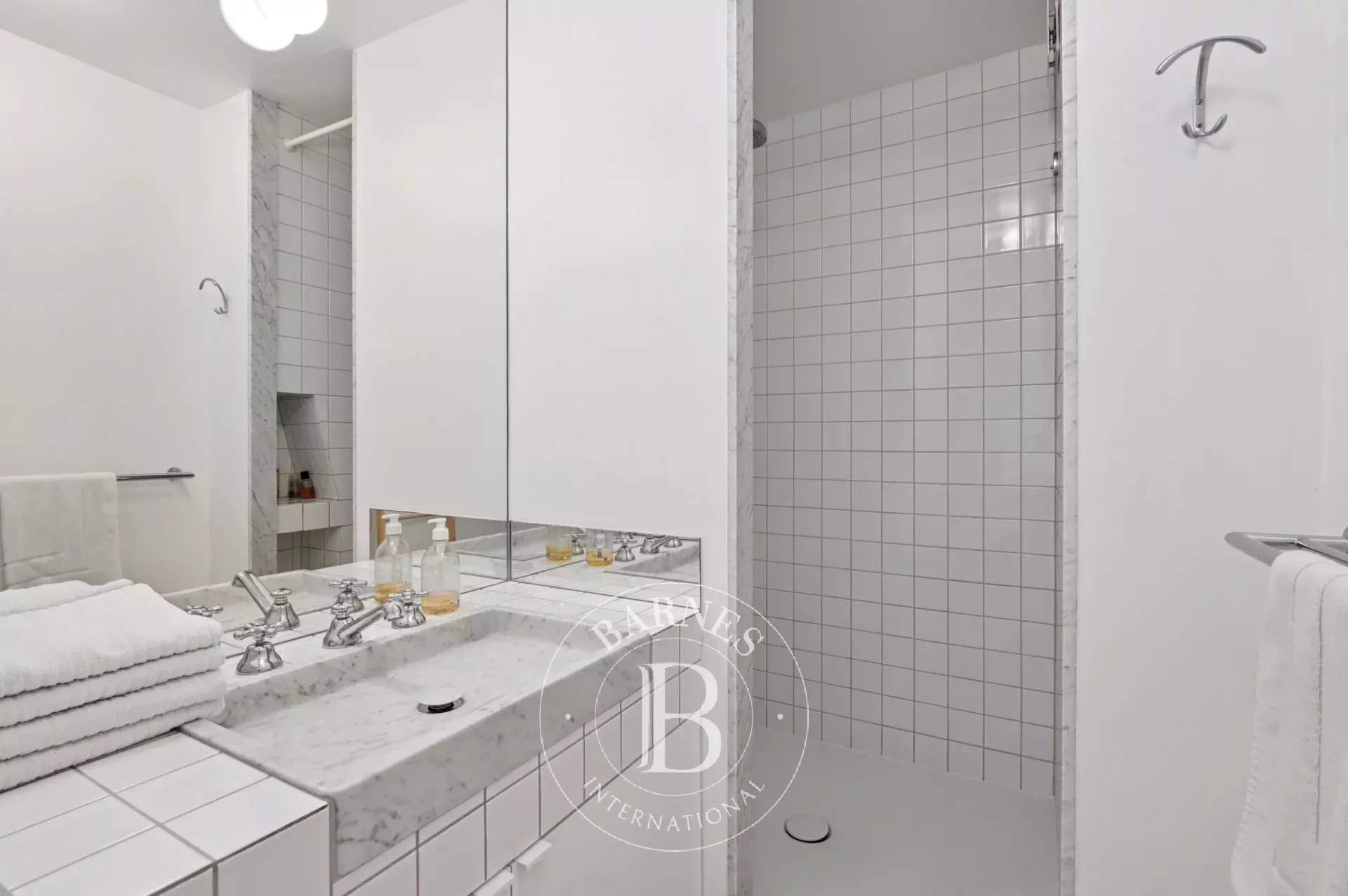 Paris  - Apartment 2 Bedrooms - picture 12