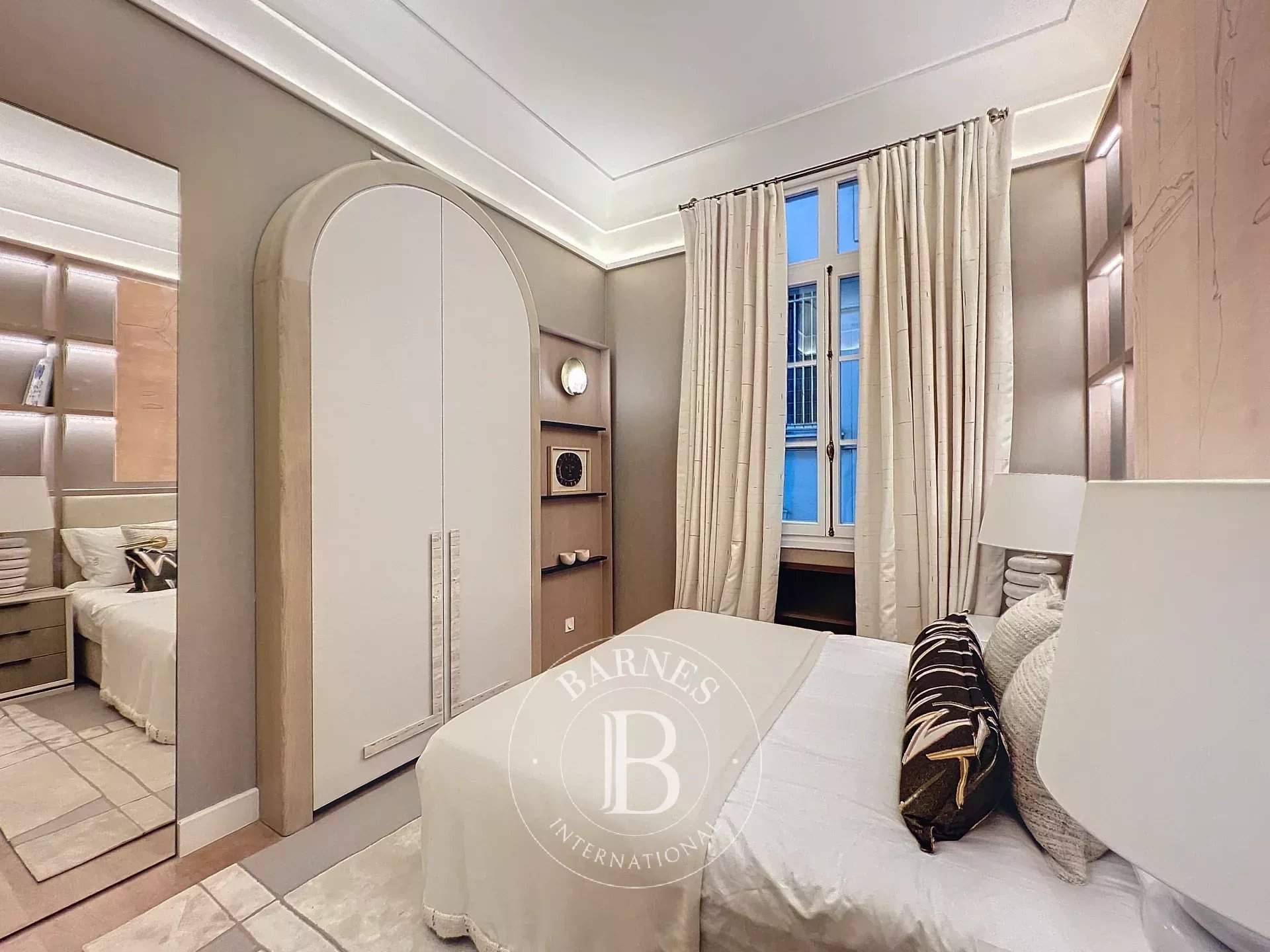 Paris  - Apartment 2 Bedrooms - picture 18