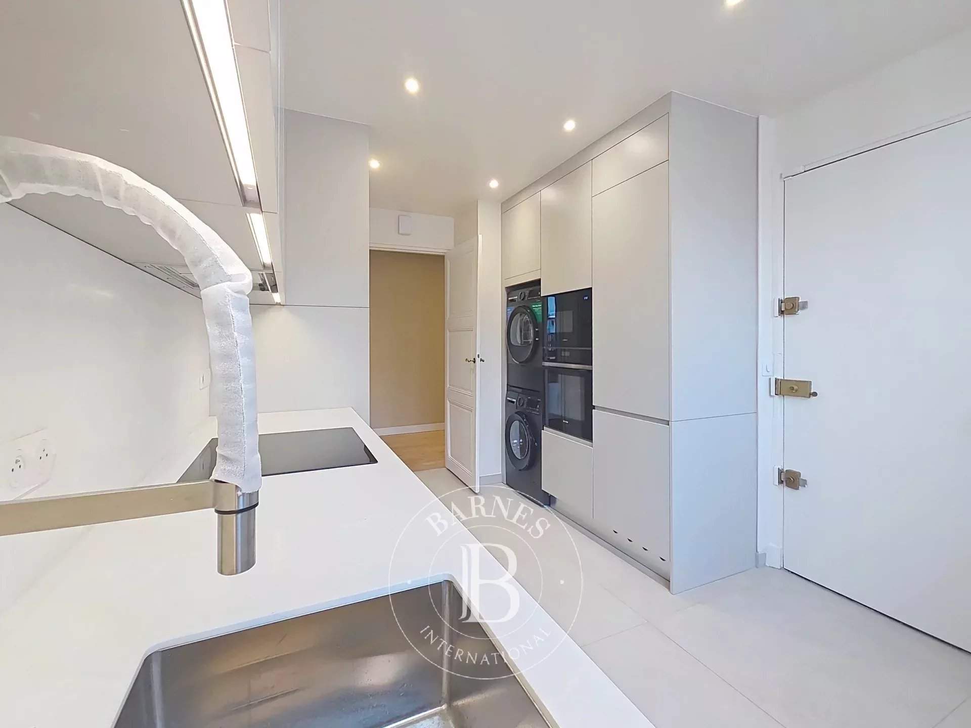 Paris  - Appartement 4 Pi&egrave;ces 2 Chambres - picture 10