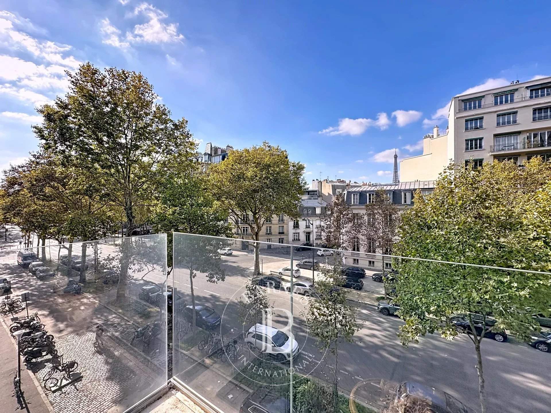 Paris  - Apartment 2 Bedrooms - picture 2