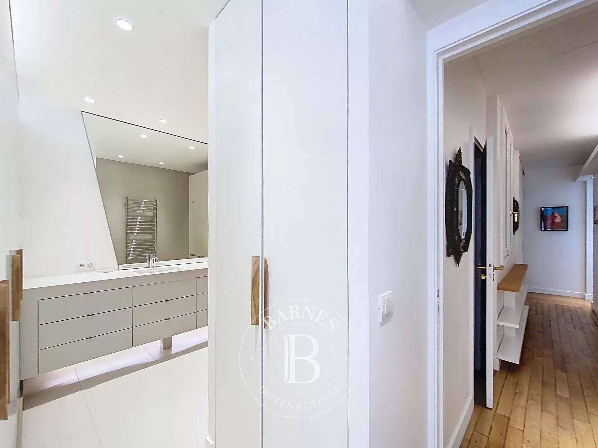 Paris  - Apartment 4 Bedrooms - picture 13