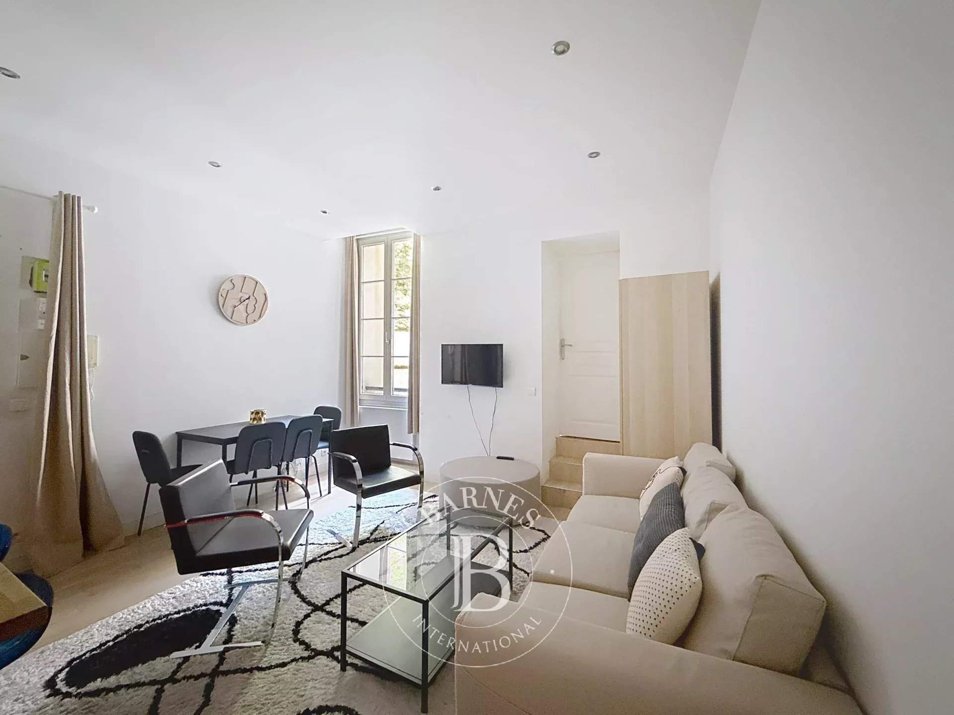 Paris  - Appartement 2 Pièces, 1 Chambre - picture 2
