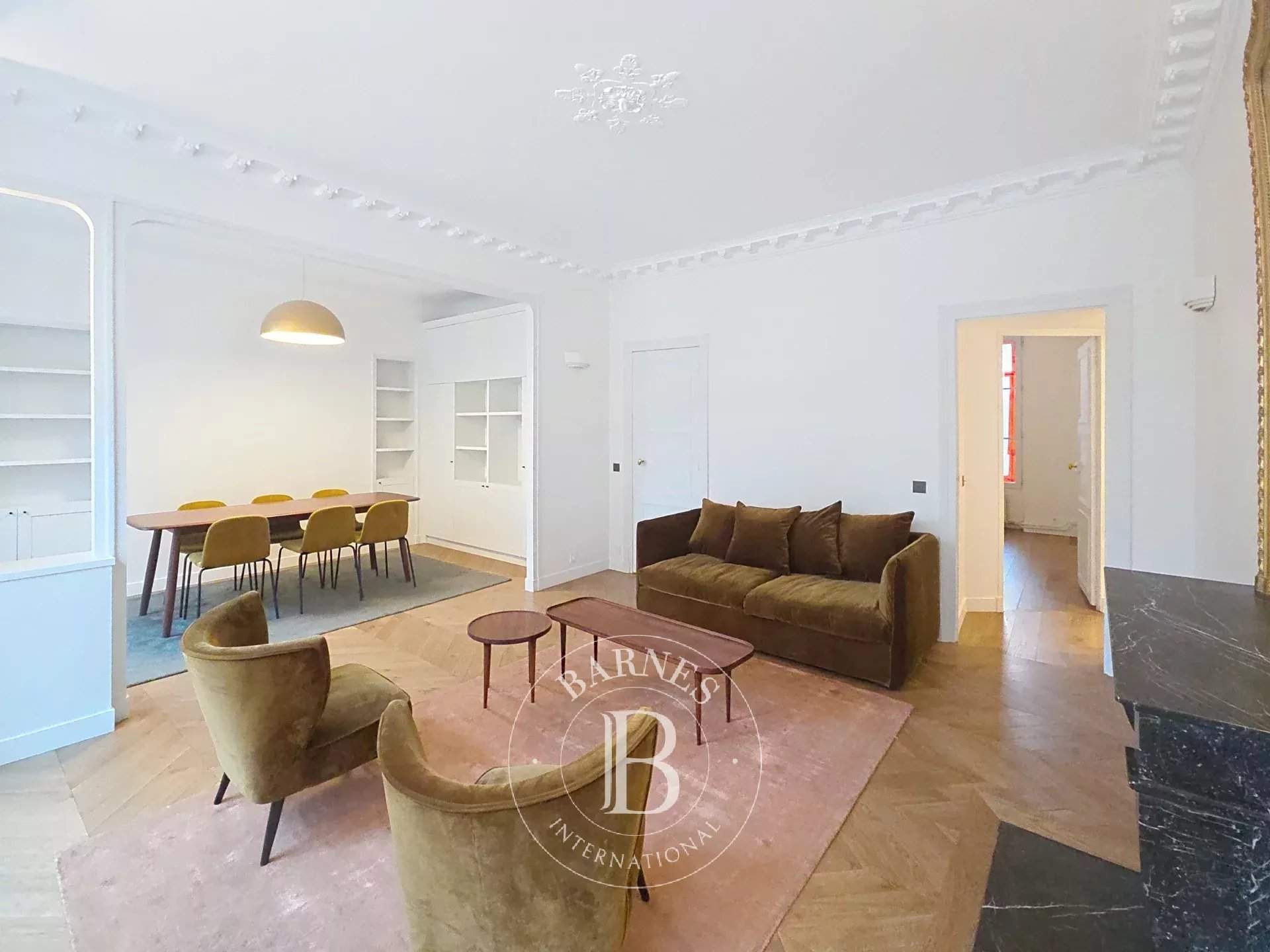 Paris  - Appartement 4 Pi&egrave;ces 2 Chambres - picture 1