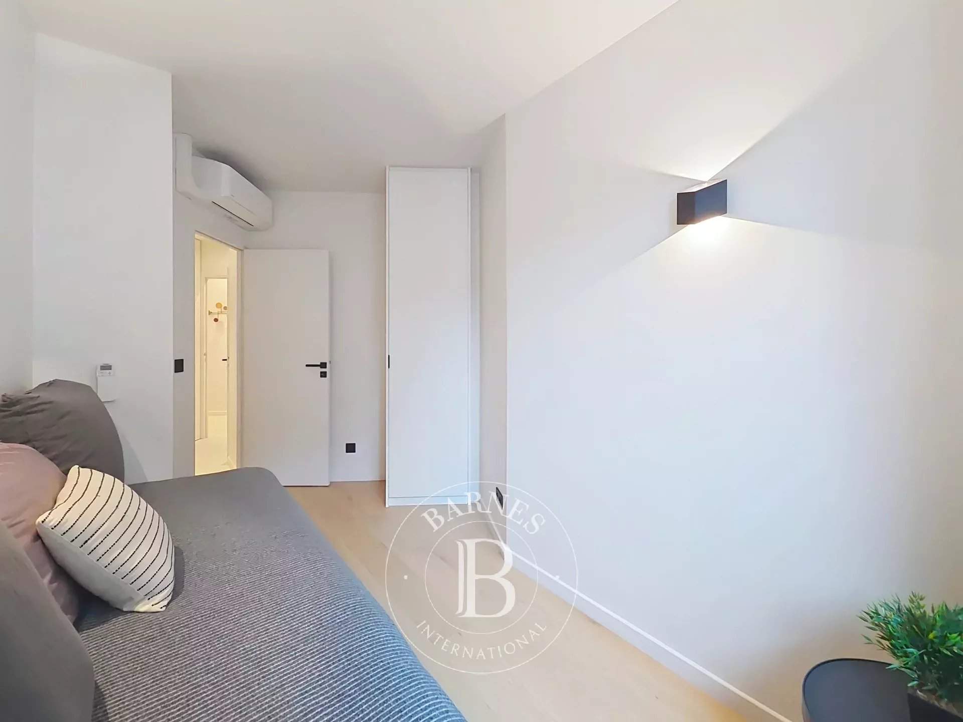 Paris  - Appartement 5 Pi&egrave;ces 2 Chambres - picture 16