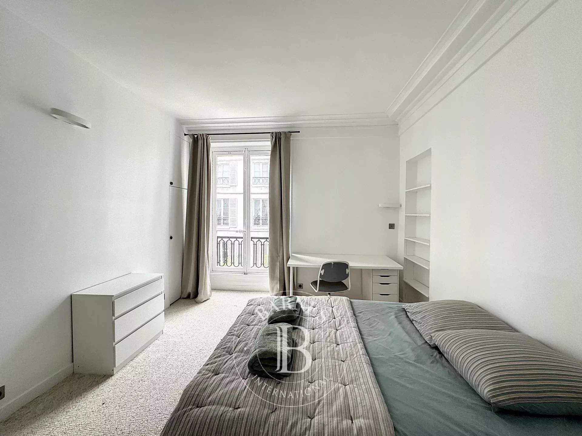 Paris  - Appartement 8 Pièces 4 Chambres - picture 13