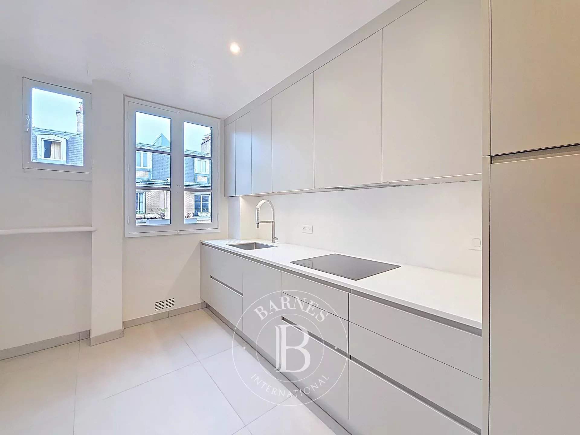 Paris  - Appartement 4 Pi&egrave;ces 2 Chambres - picture 8