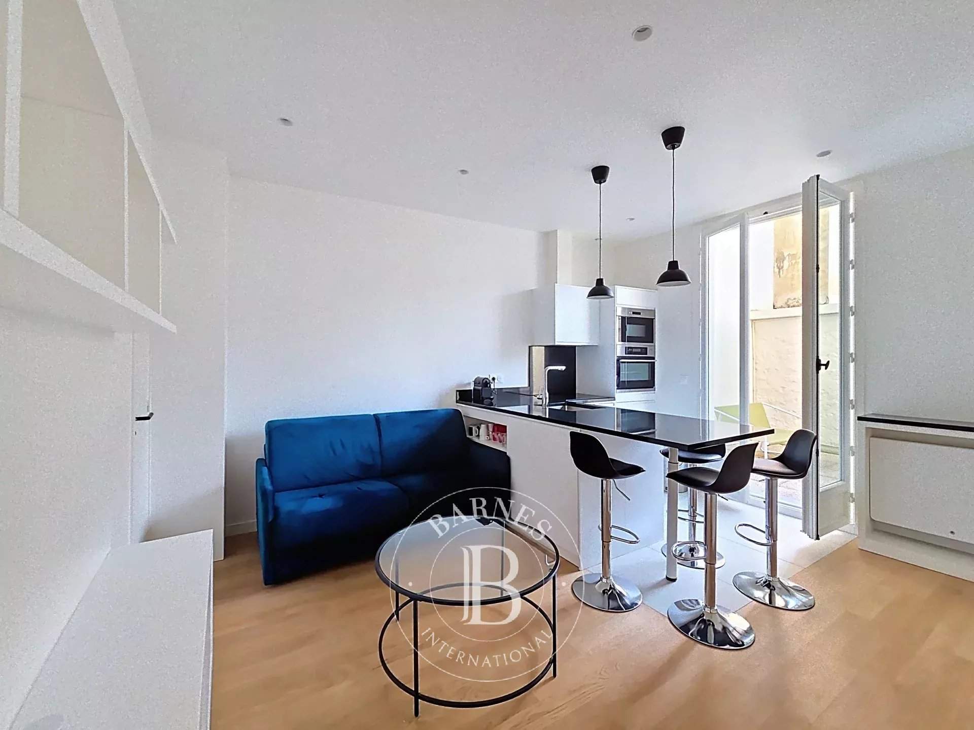 Paris  - Appartement 2 Pi&egrave;ces, 1 Chambre - picture 1