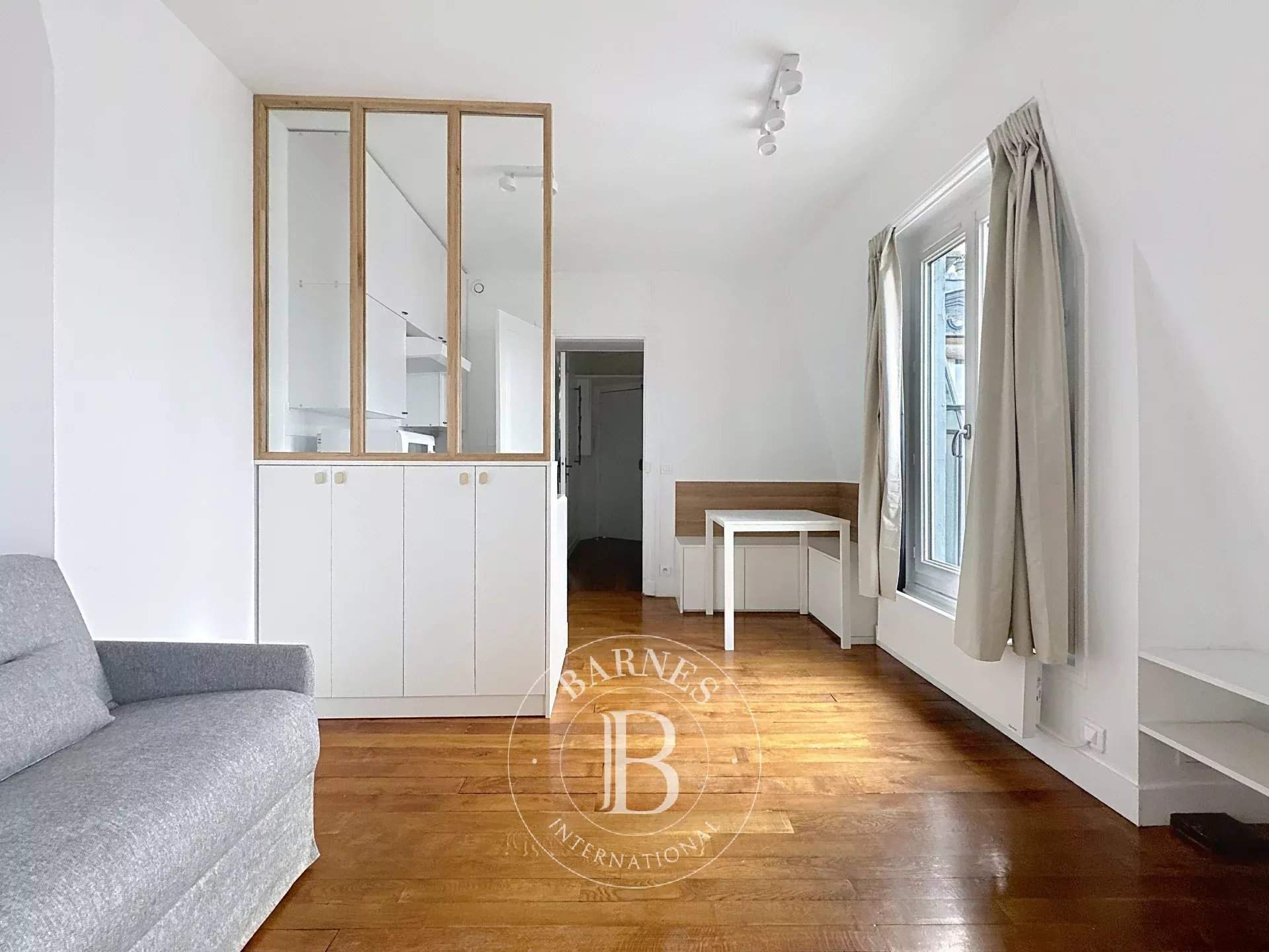 Paris  - Appartement 1 Pièce - picture 2