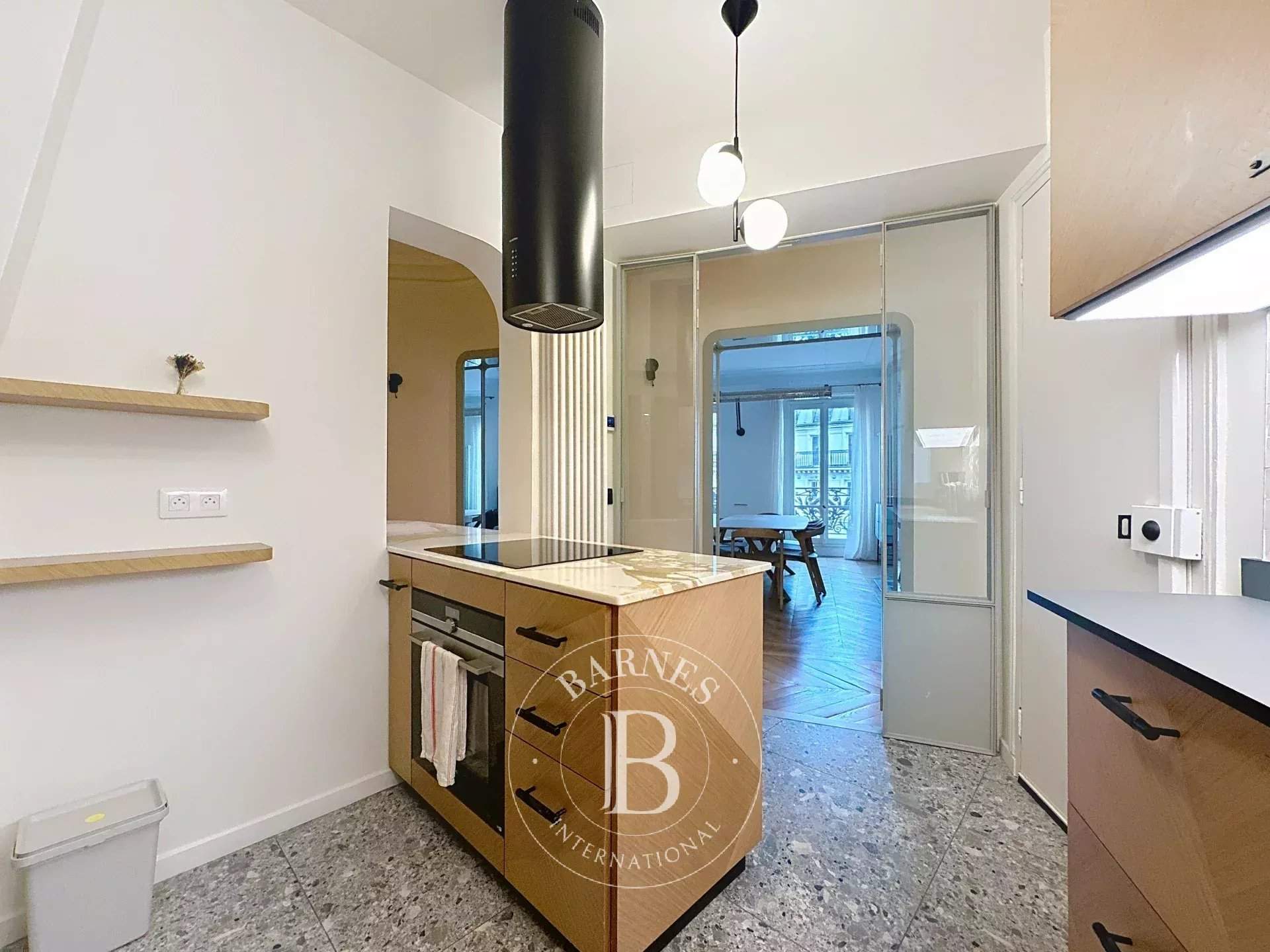 Paris  - Appartement 5 Pi&egrave;ces 3 Chambres - picture 8