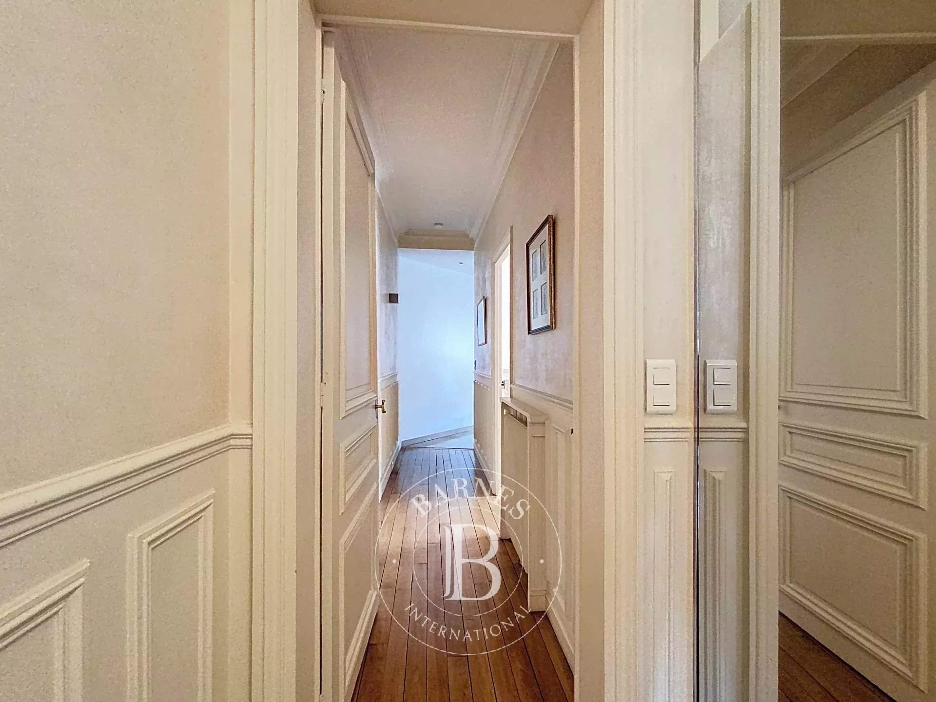 Paris  - Apartment 3 Bedrooms - picture 19