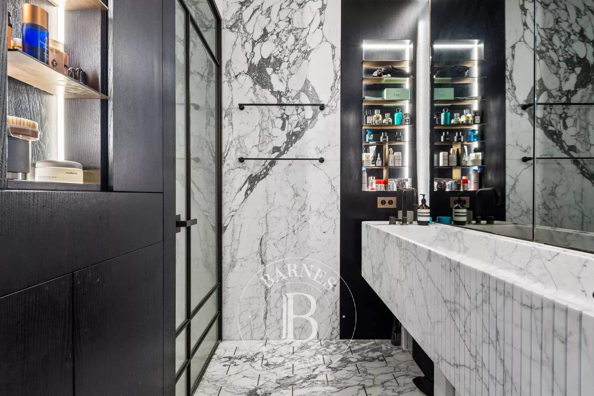 Paris  - Apartment 3 Bedrooms - picture 8