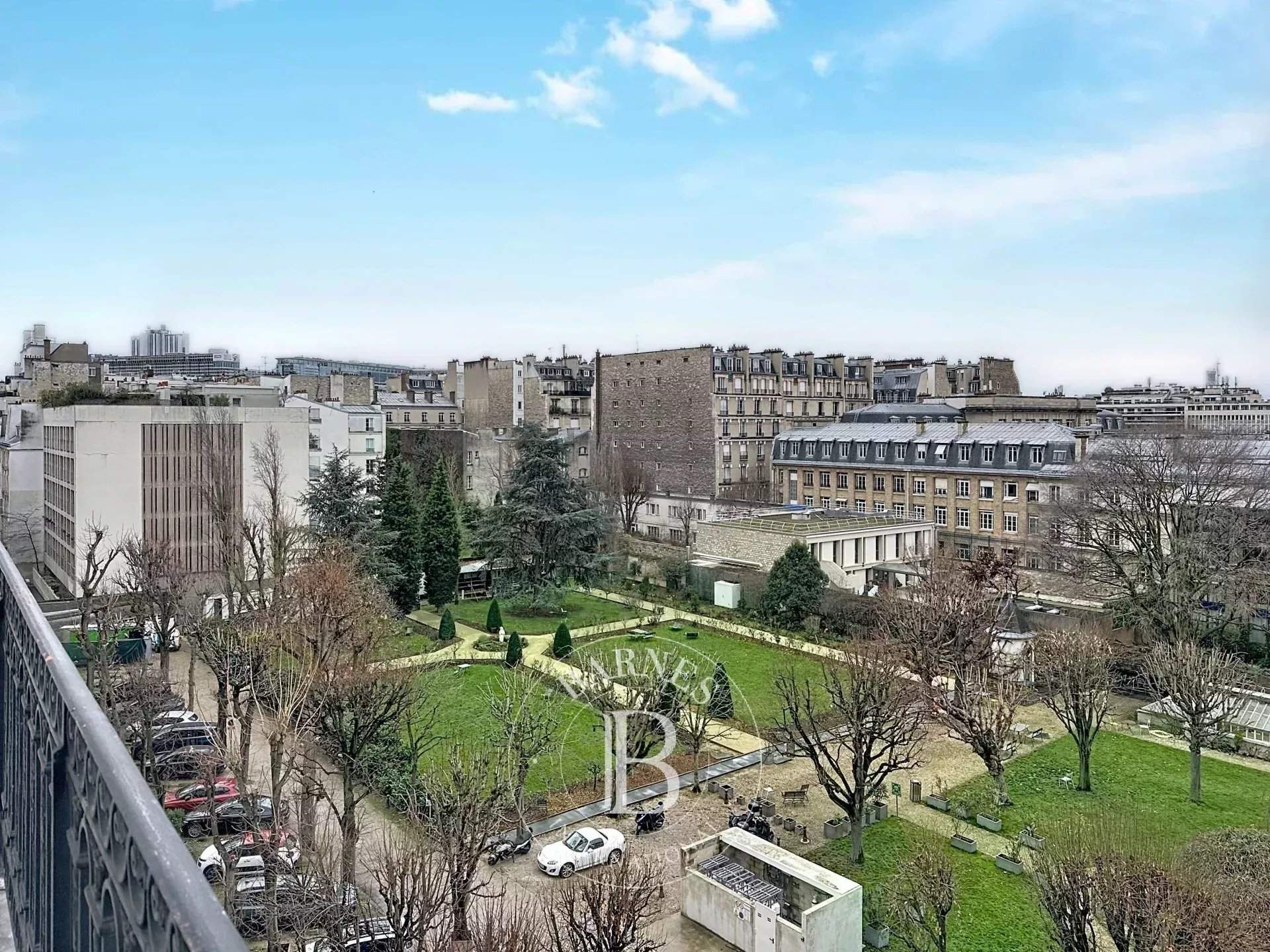 Paris  - Appartement 3 Pi&egrave;ces 2 Chambres - picture 2