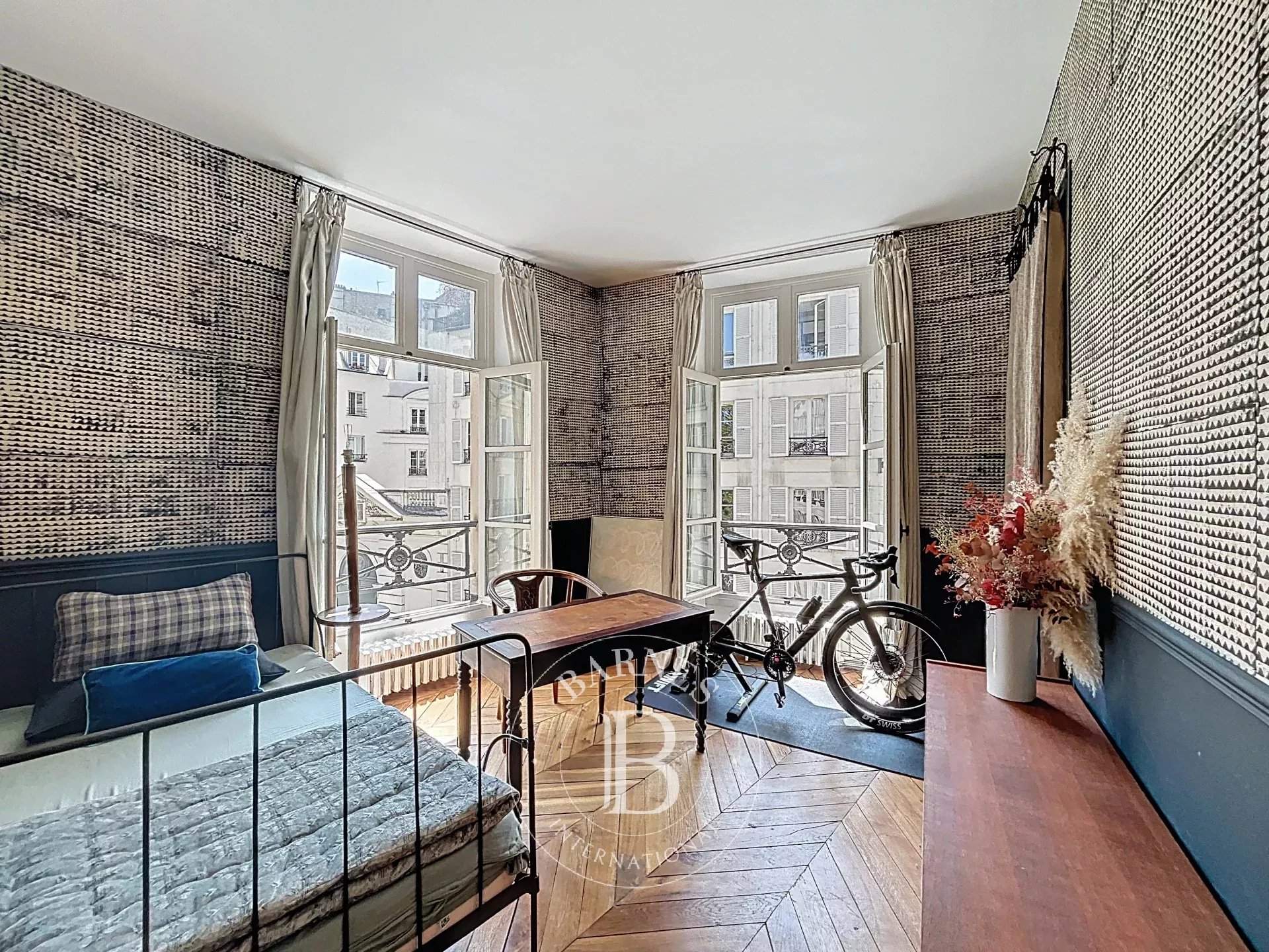 Paris  - Apartment 3 Bedrooms - picture 14