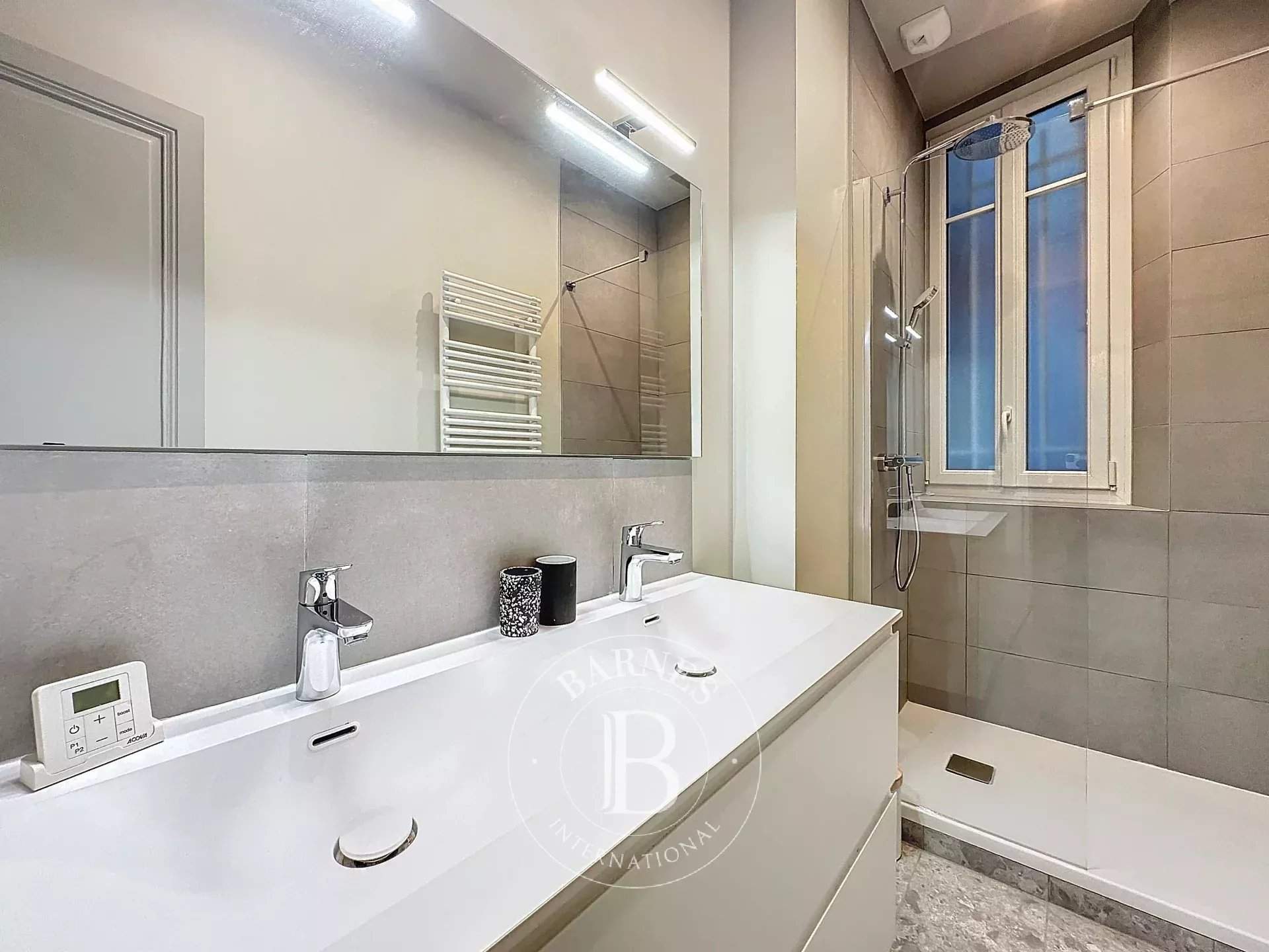 Paris  - Appartement 5 Pi&egrave;ces 3 Chambres - picture 12