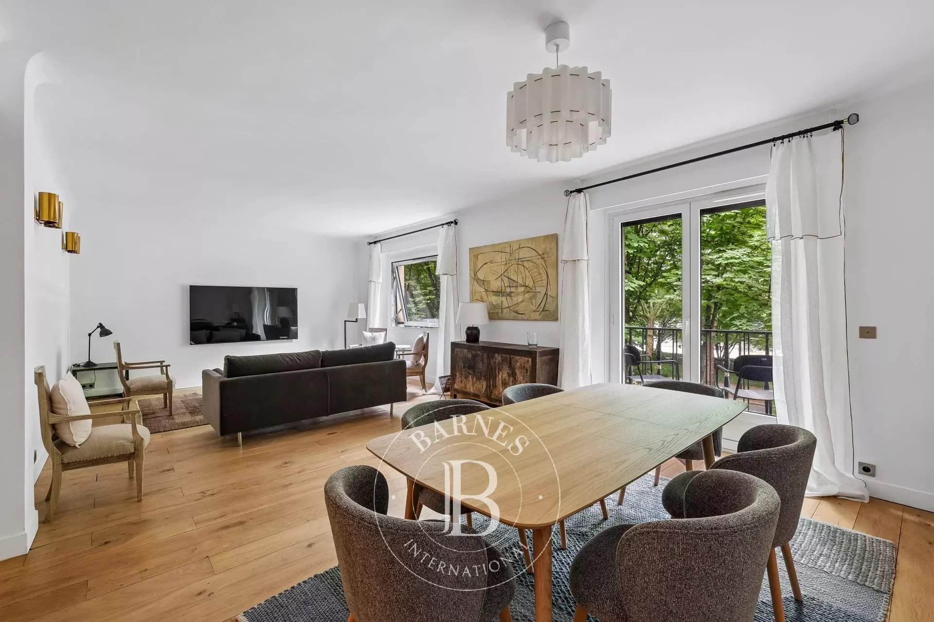 Paris  - Apartment 2 Bedrooms - picture 2