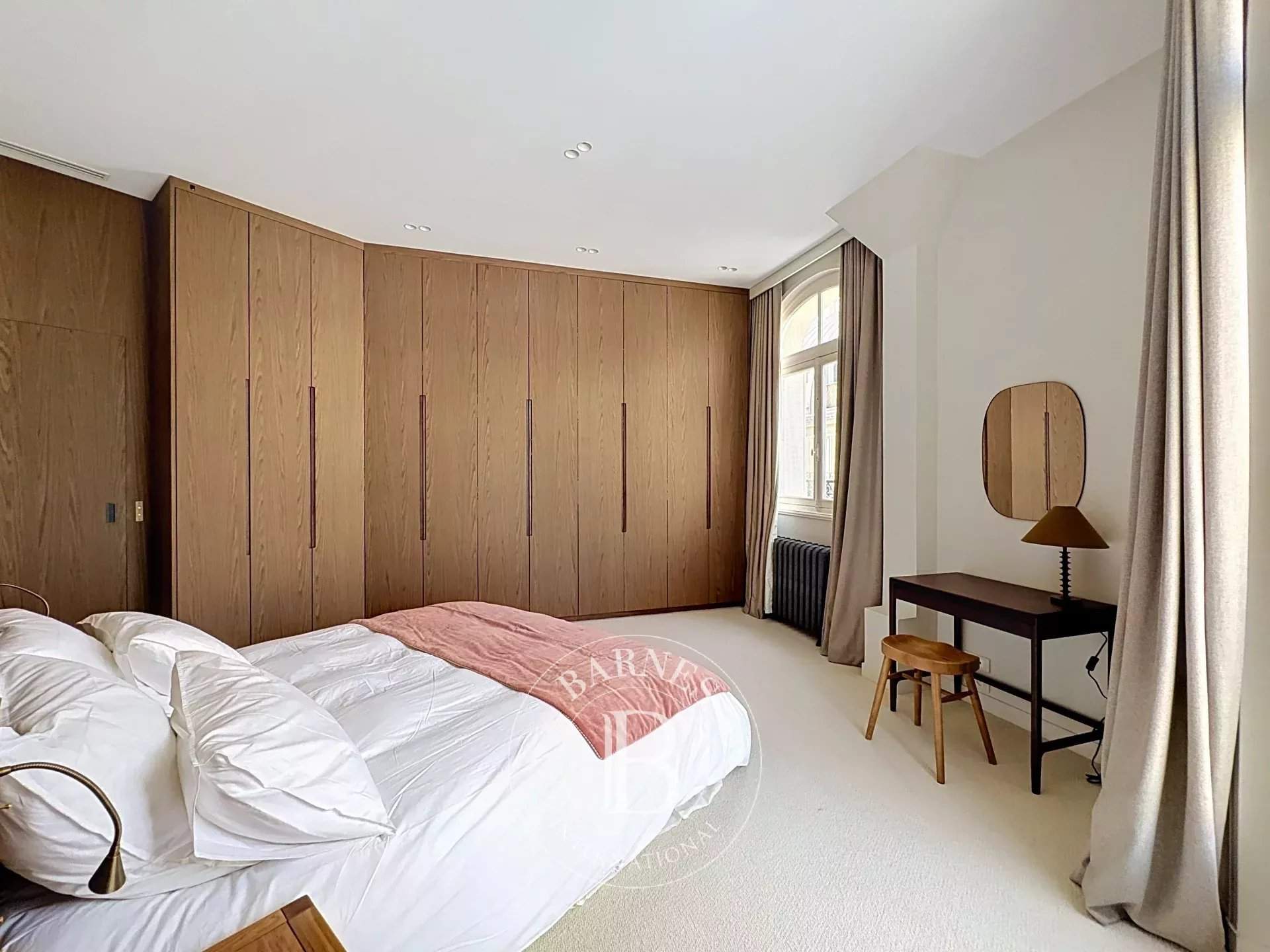 Paris  - Apartment 3 Bedrooms - picture 12