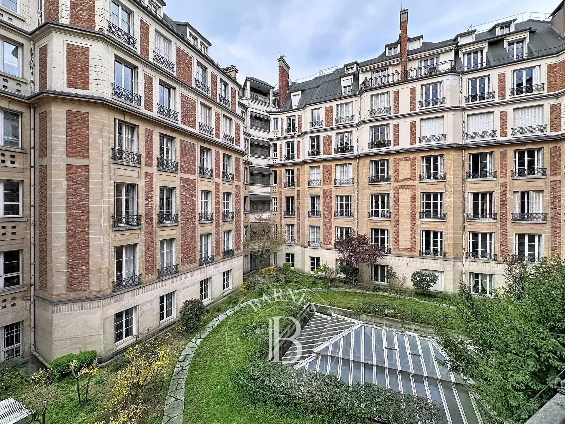 Paris  - Appartement 7 Pi&egrave;ces 4 Chambres - picture 15