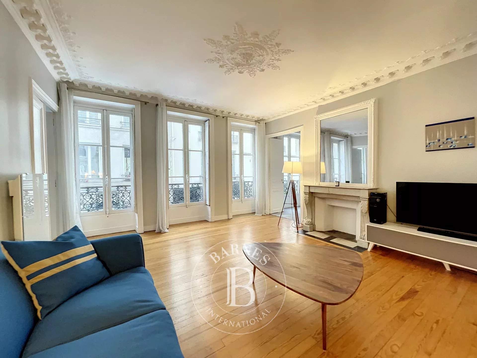 Paris  - Apartment 3 Bedrooms - picture 2