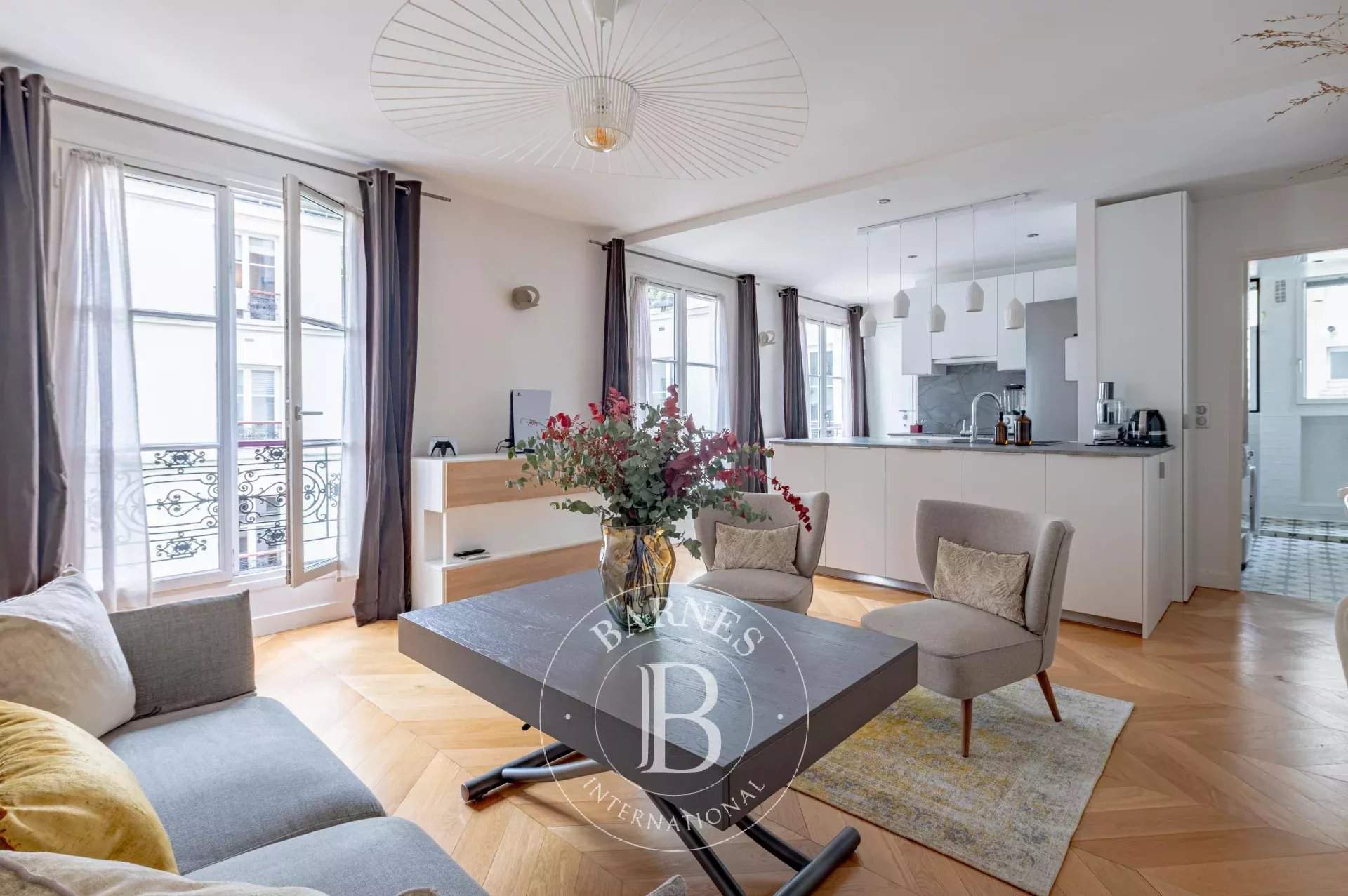 Paris  - Appartement 2 Pièces, 1 Chambre - picture 2