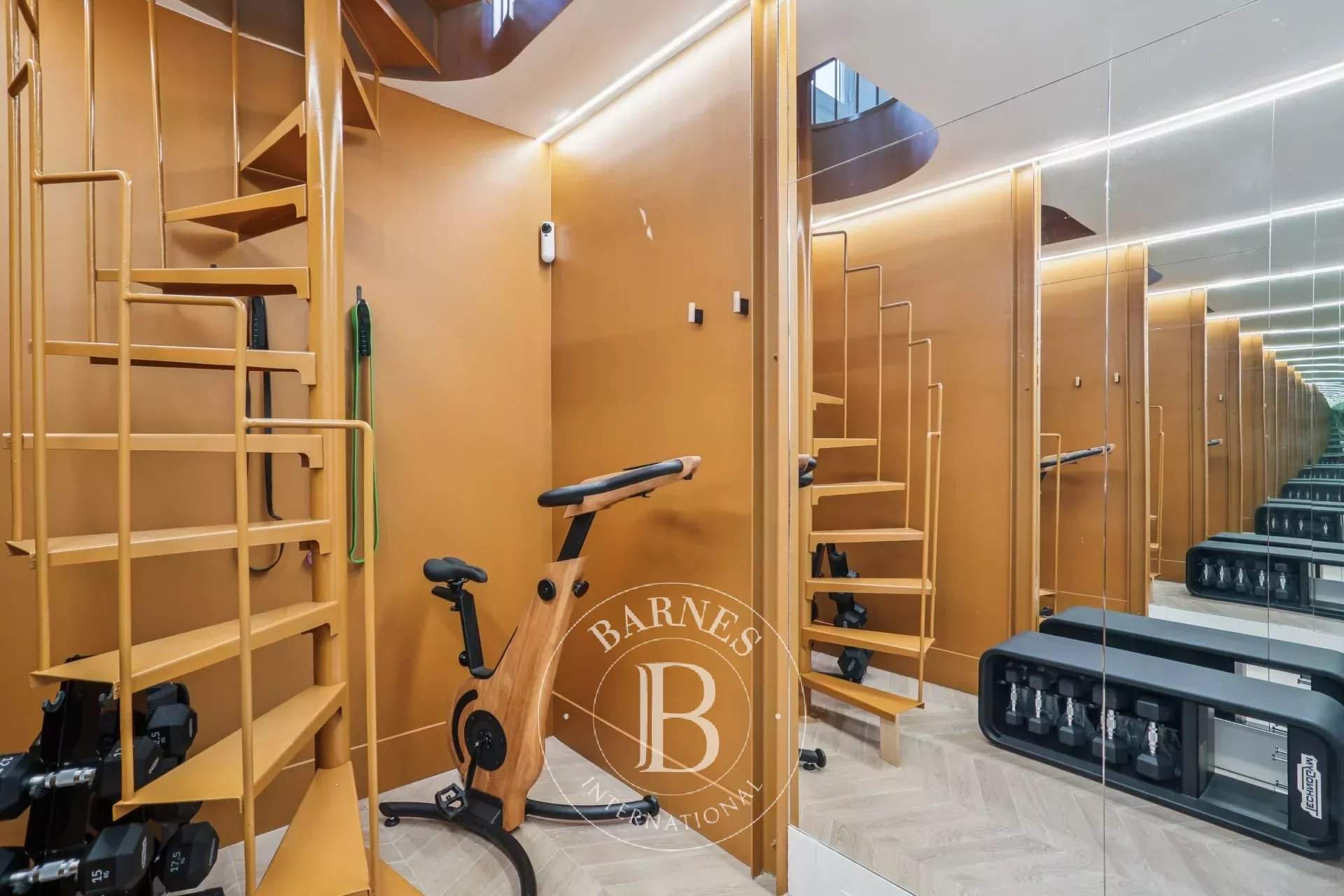 Paris  - Appartement 5 Pièces 3 Chambres - picture 10