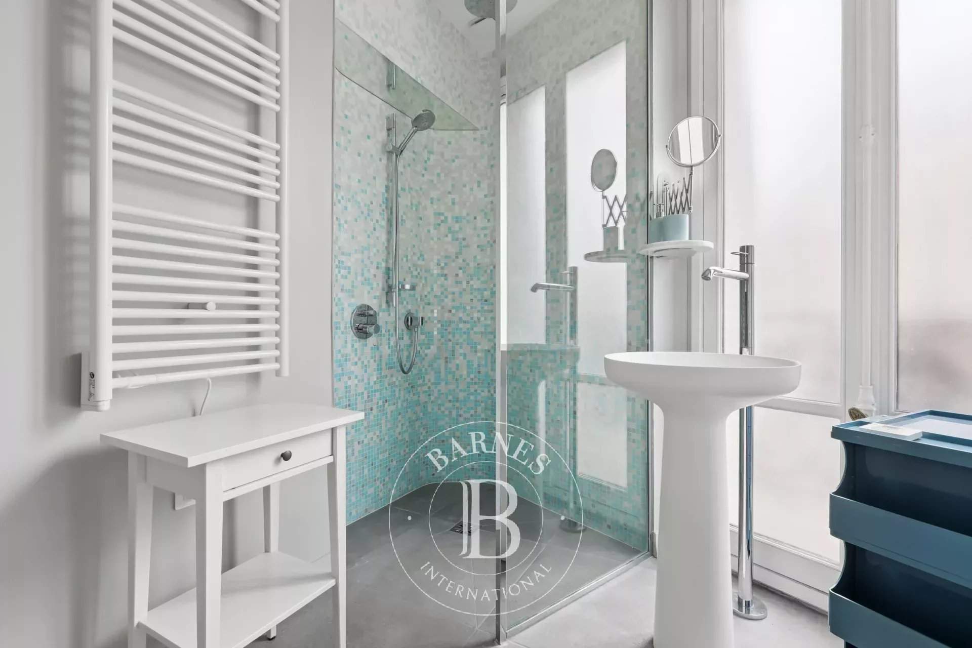 Paris  - Appartement 5 Pi&egrave;ces 3 Chambres - picture 9