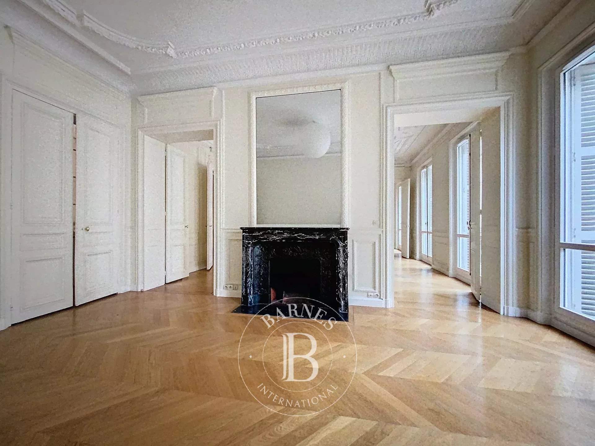 Paris  - Appartement 5 Pièces 3 Chambres - picture 8