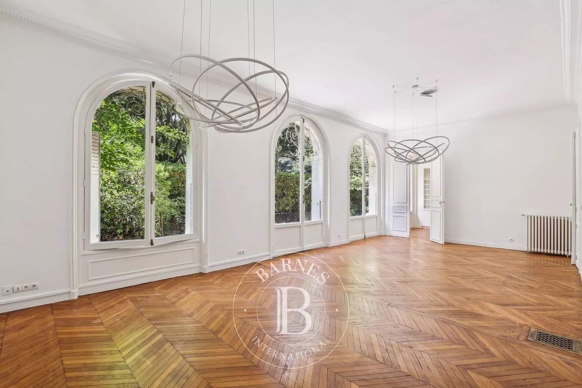 Paris  - Apartment 5 Bedrooms - picture 4