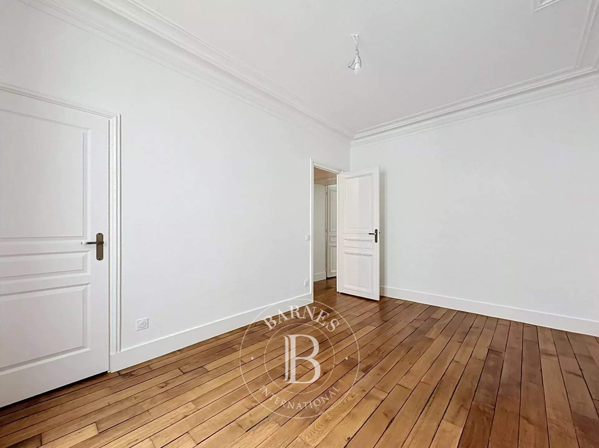 Paris  - Apartment 3 Bedrooms - picture 19
