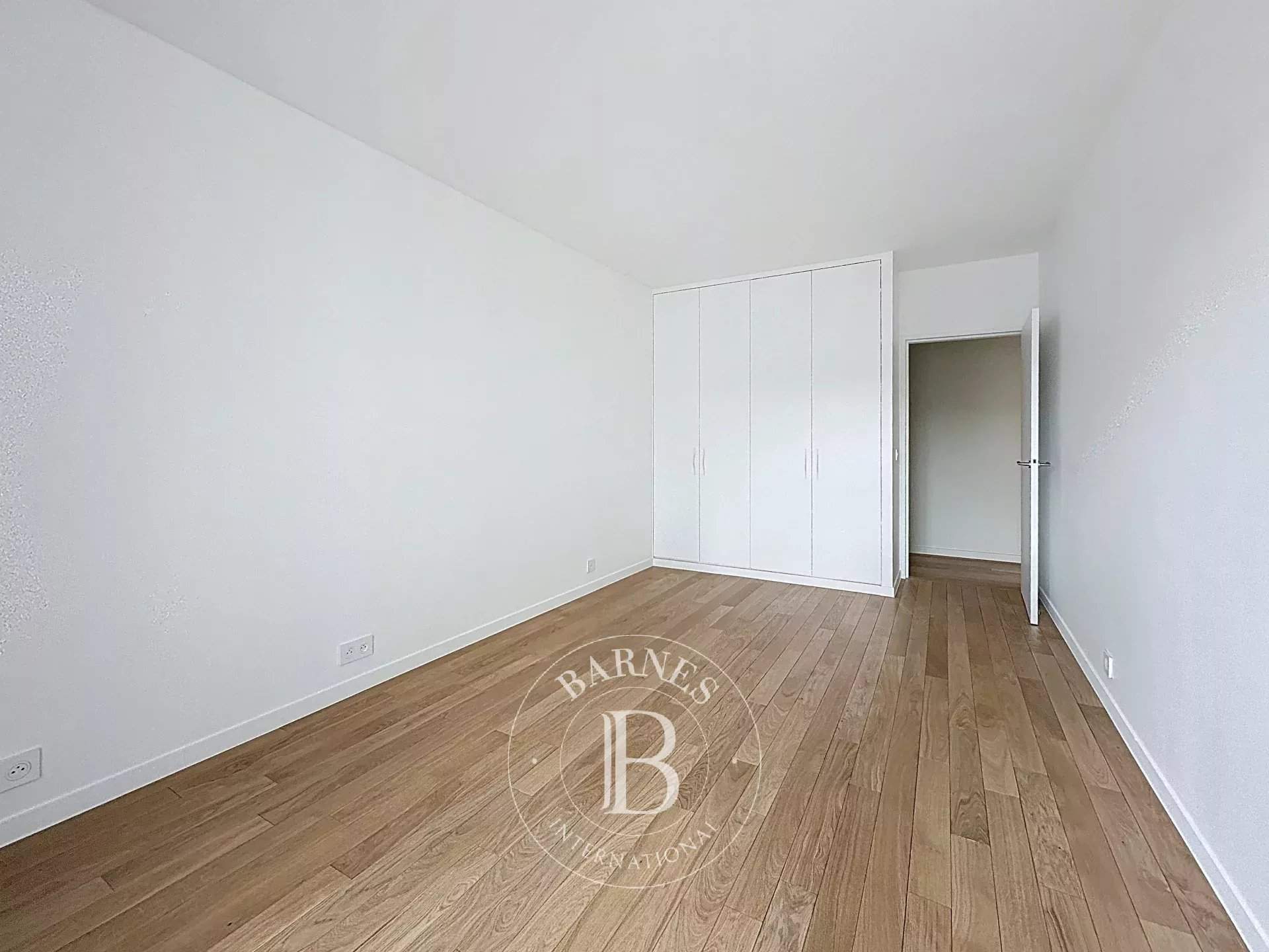 Paris  - Appartement 3 Pi&egrave;ces 2 Chambres - picture 12