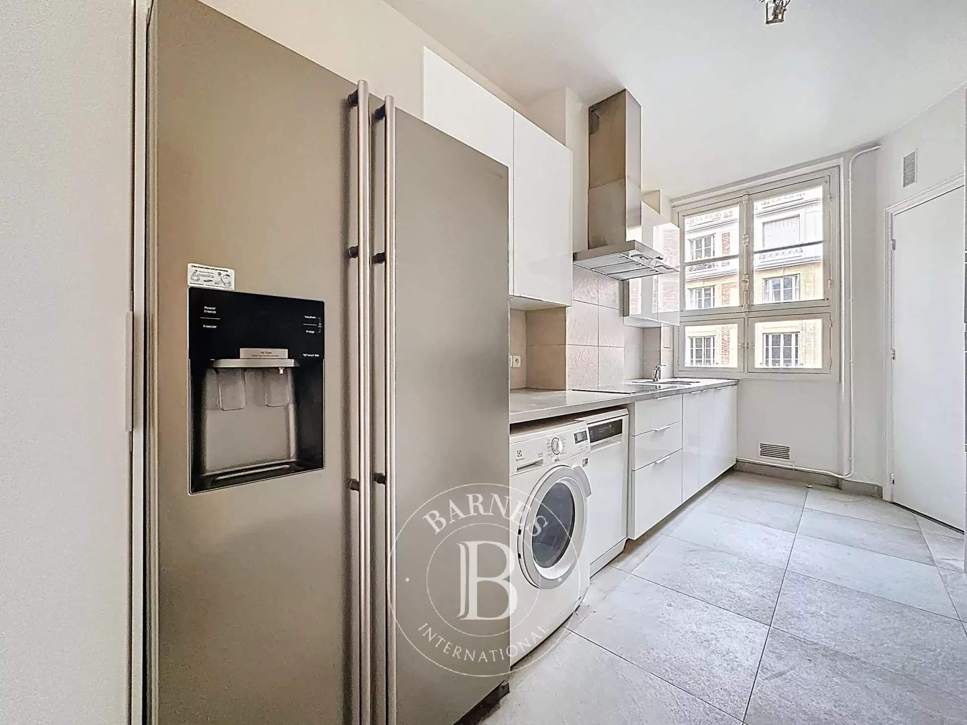 Paris  - Appartement 7 Pi&egrave;ces 4 Chambres - picture 7