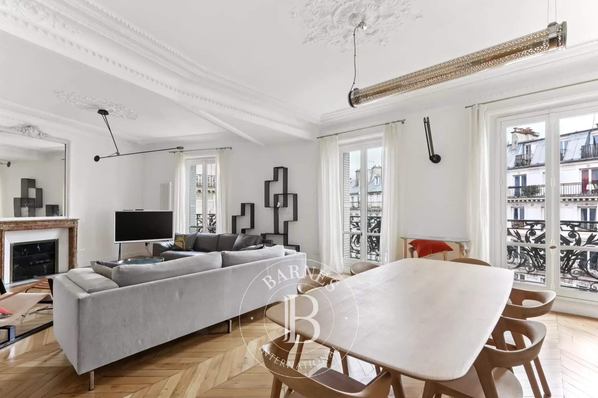 Paris  - Appartement 5 Pi&egrave;ces 3 Chambres - picture 1