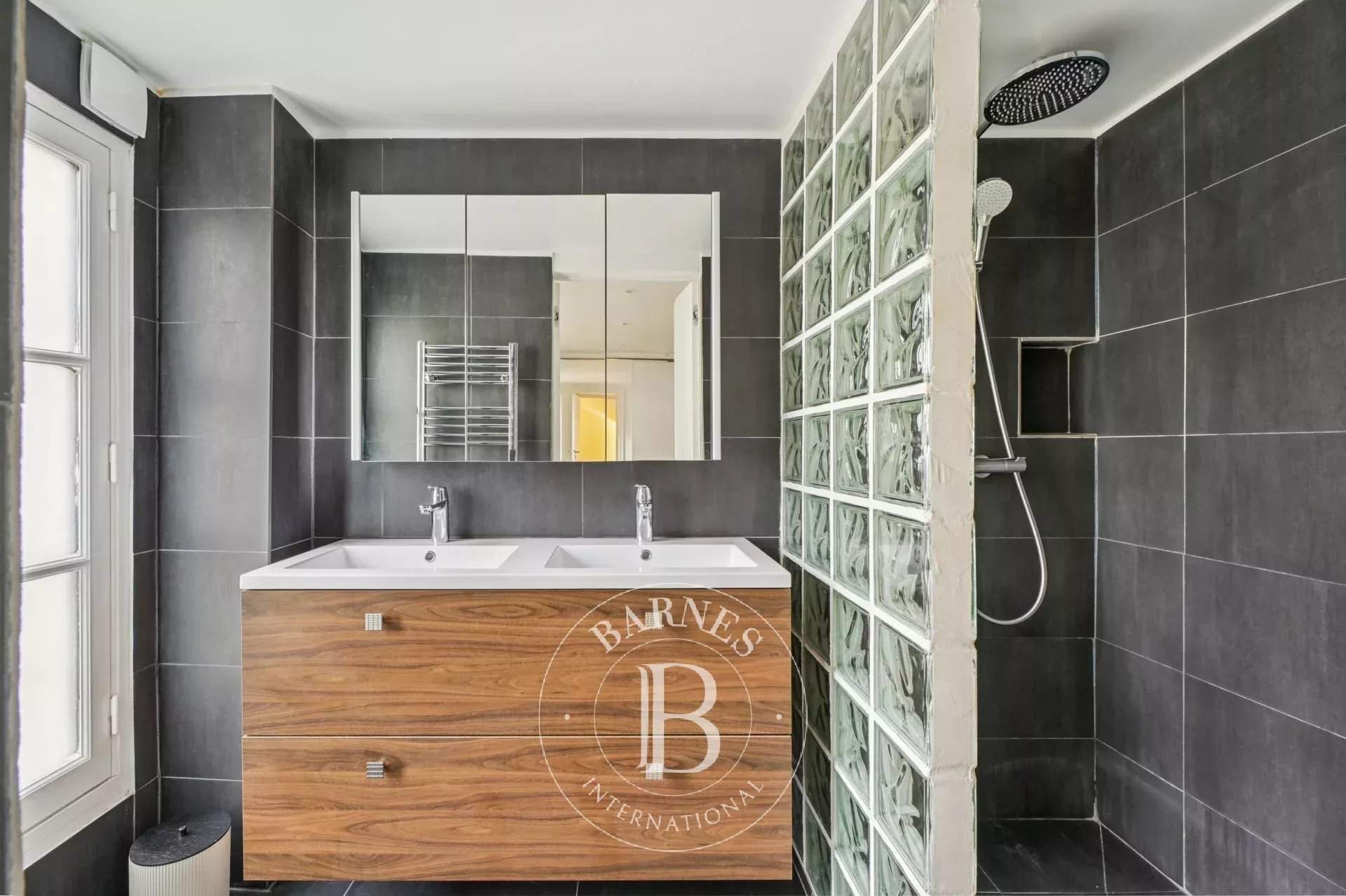 Paris  - Appartement 3 Pi&egrave;ces 2 Chambres - picture 14