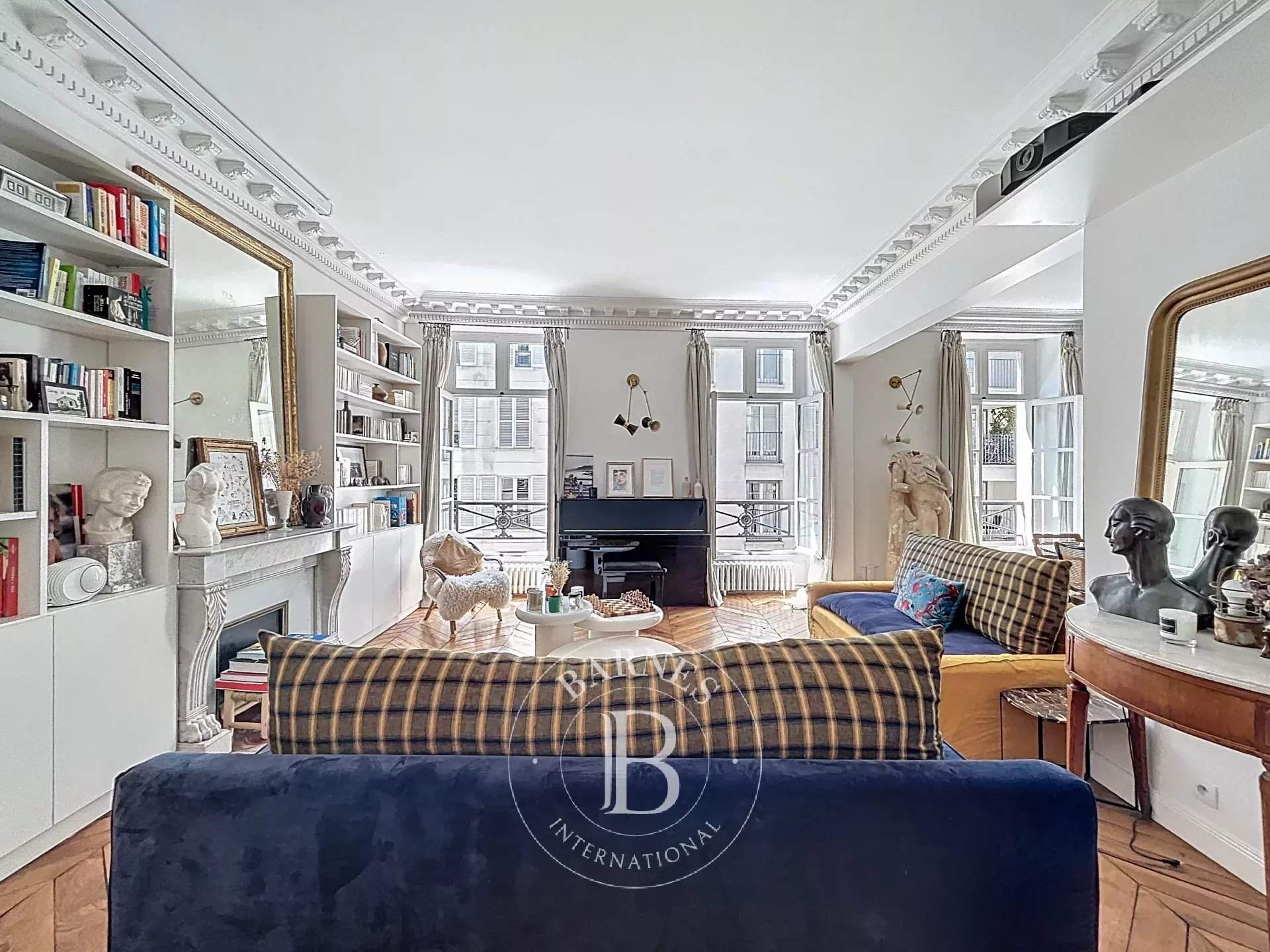 Paris  - Apartment 3 Bedrooms - picture 9
