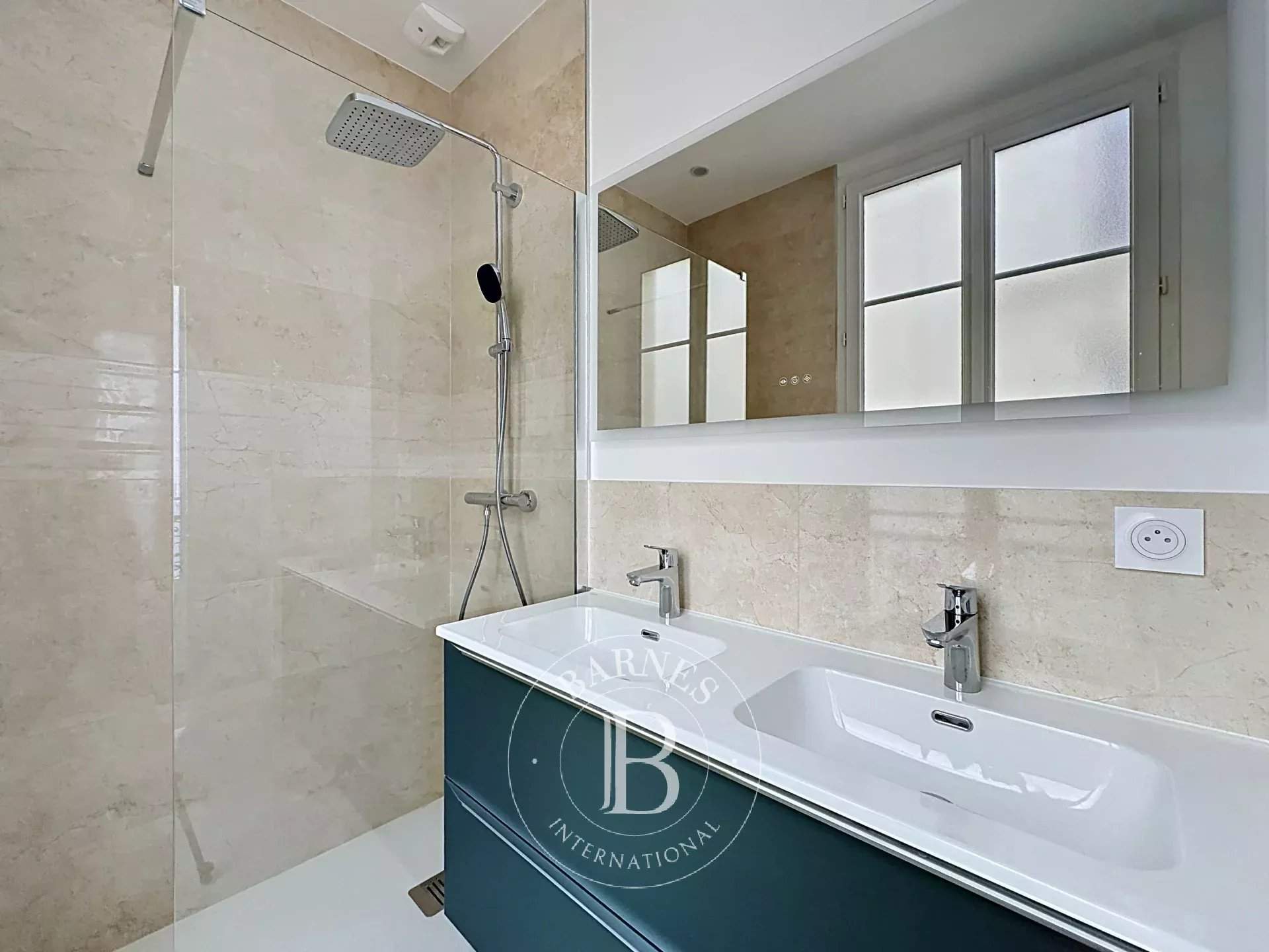 Paris  - Apartment 3 Bedrooms - picture 14