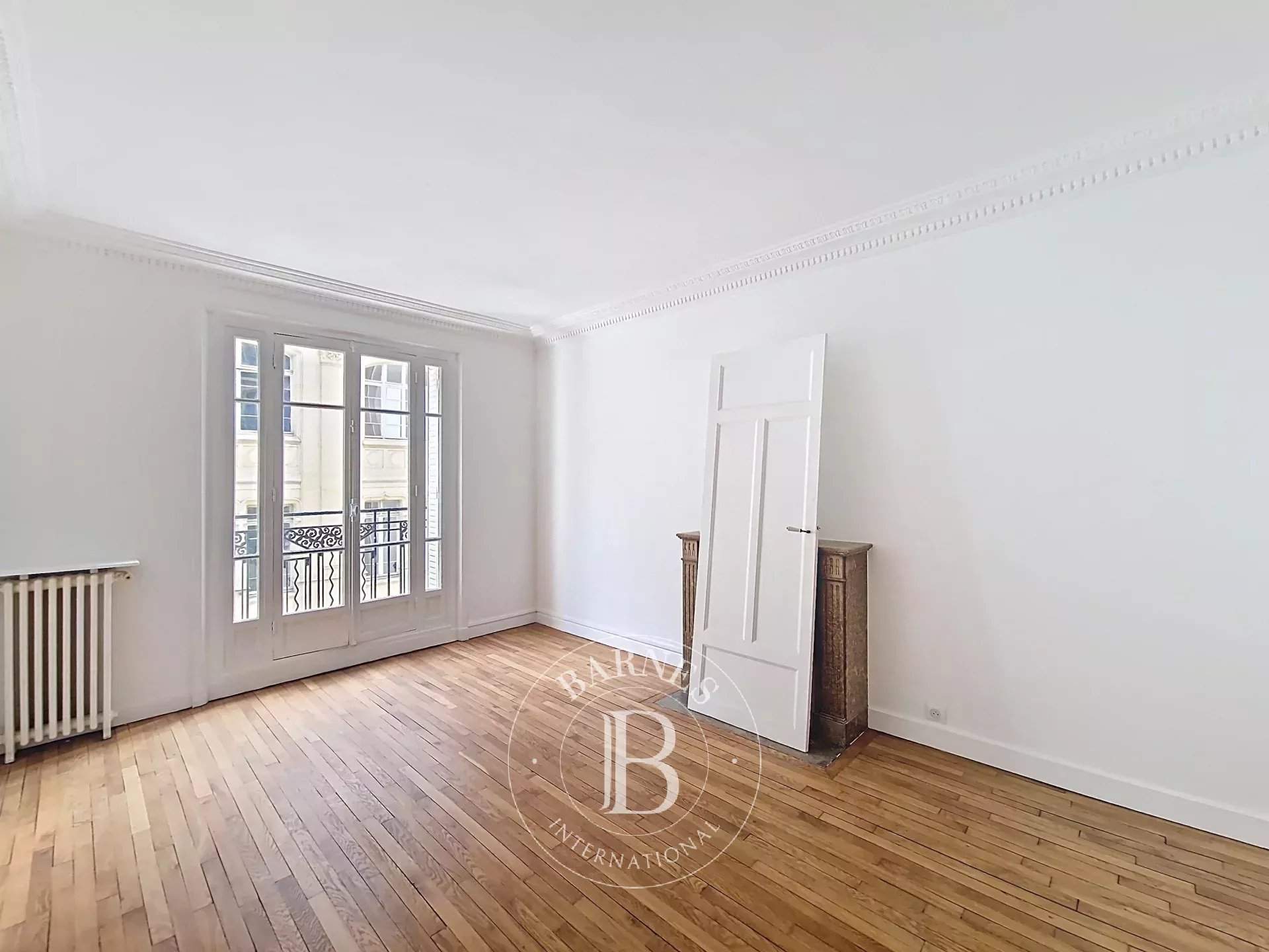 Paris  - Apartment 3 Bedrooms - picture 13