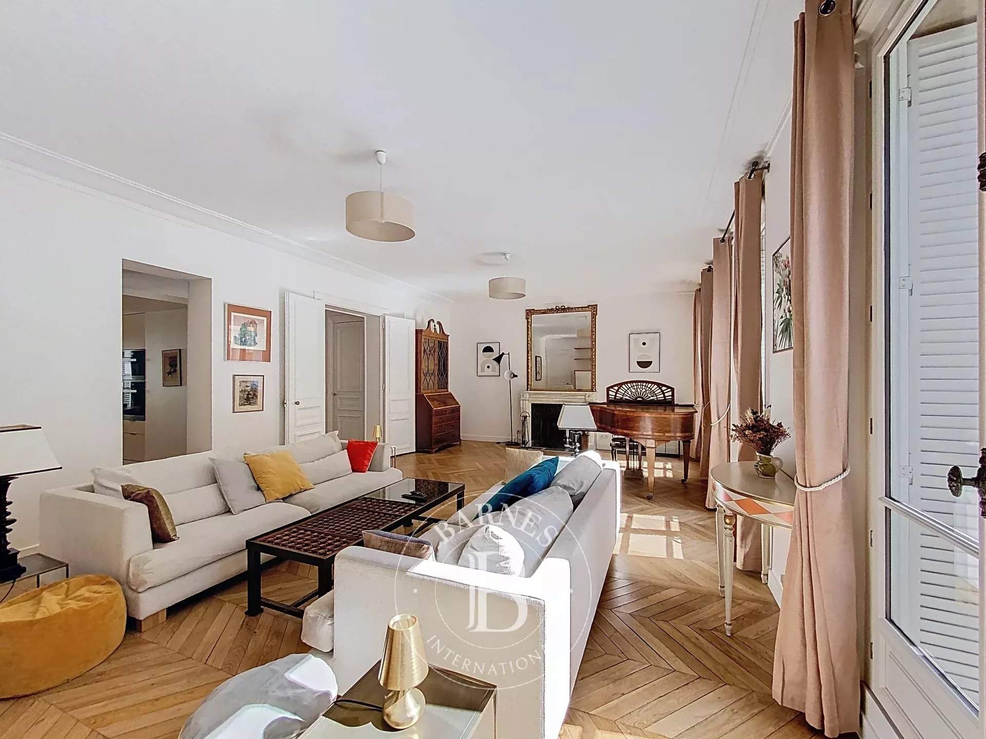 Paris  - Apartment 4 Bedrooms - picture 9