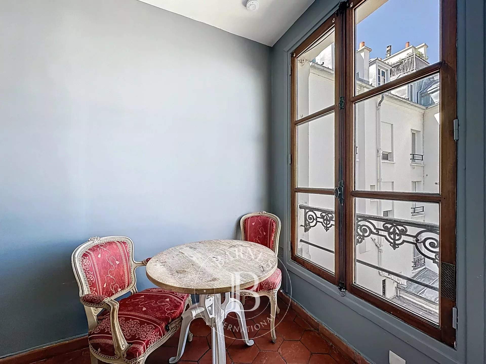 Paris  - Apartment  - picture 11
