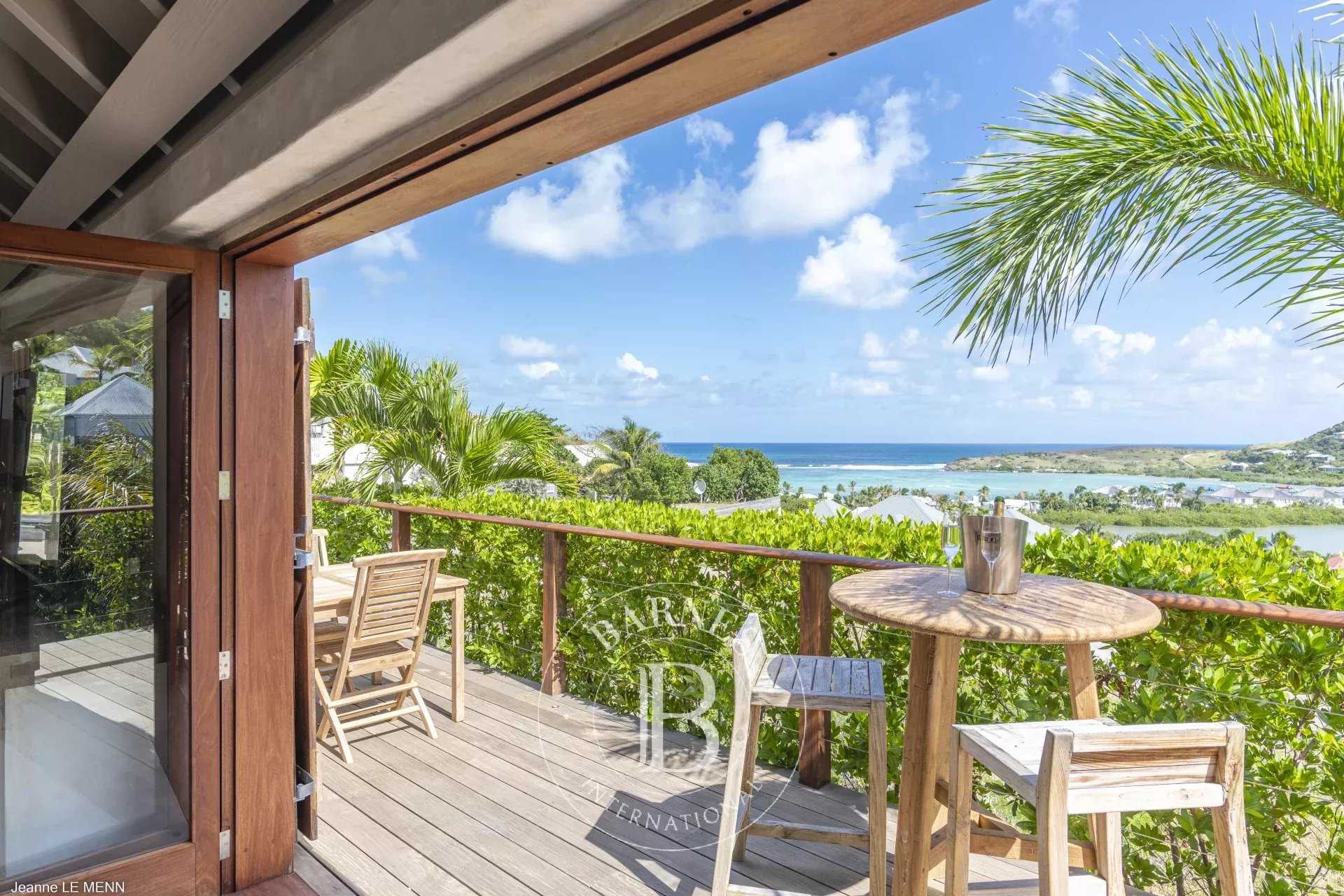 Beautiful Caribbean villa picture 20