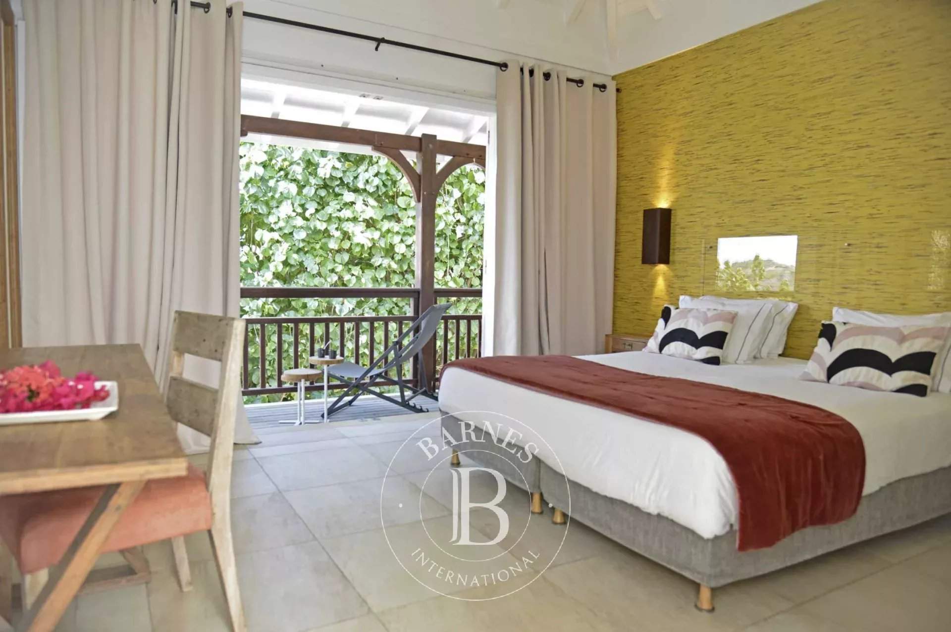 Nice colonial style 7 bedroom villa in a private domaine.. picture 9