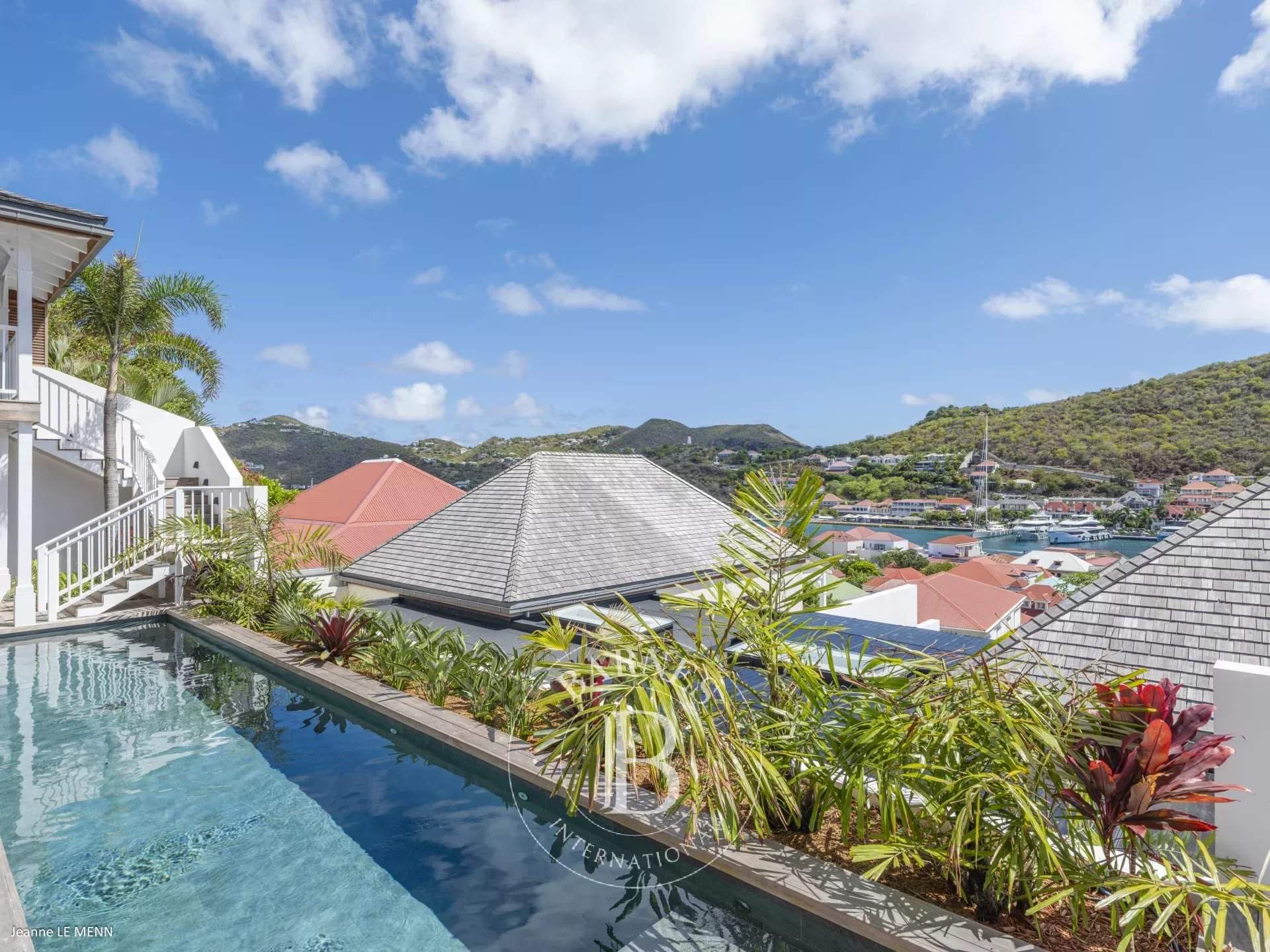 Magnificent 4-bedroom villa in the heart of Gustavia picture 3