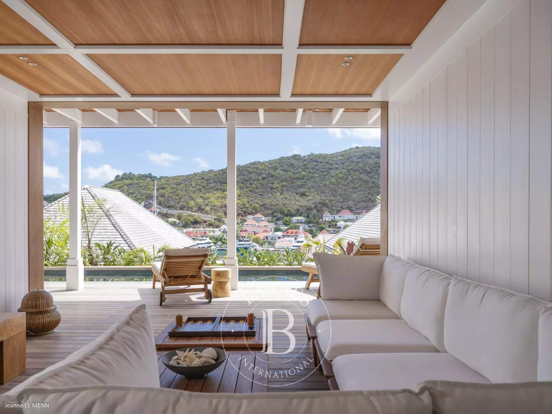 Magnificent 4-bedroom villa in the heart of Gustavia picture 6