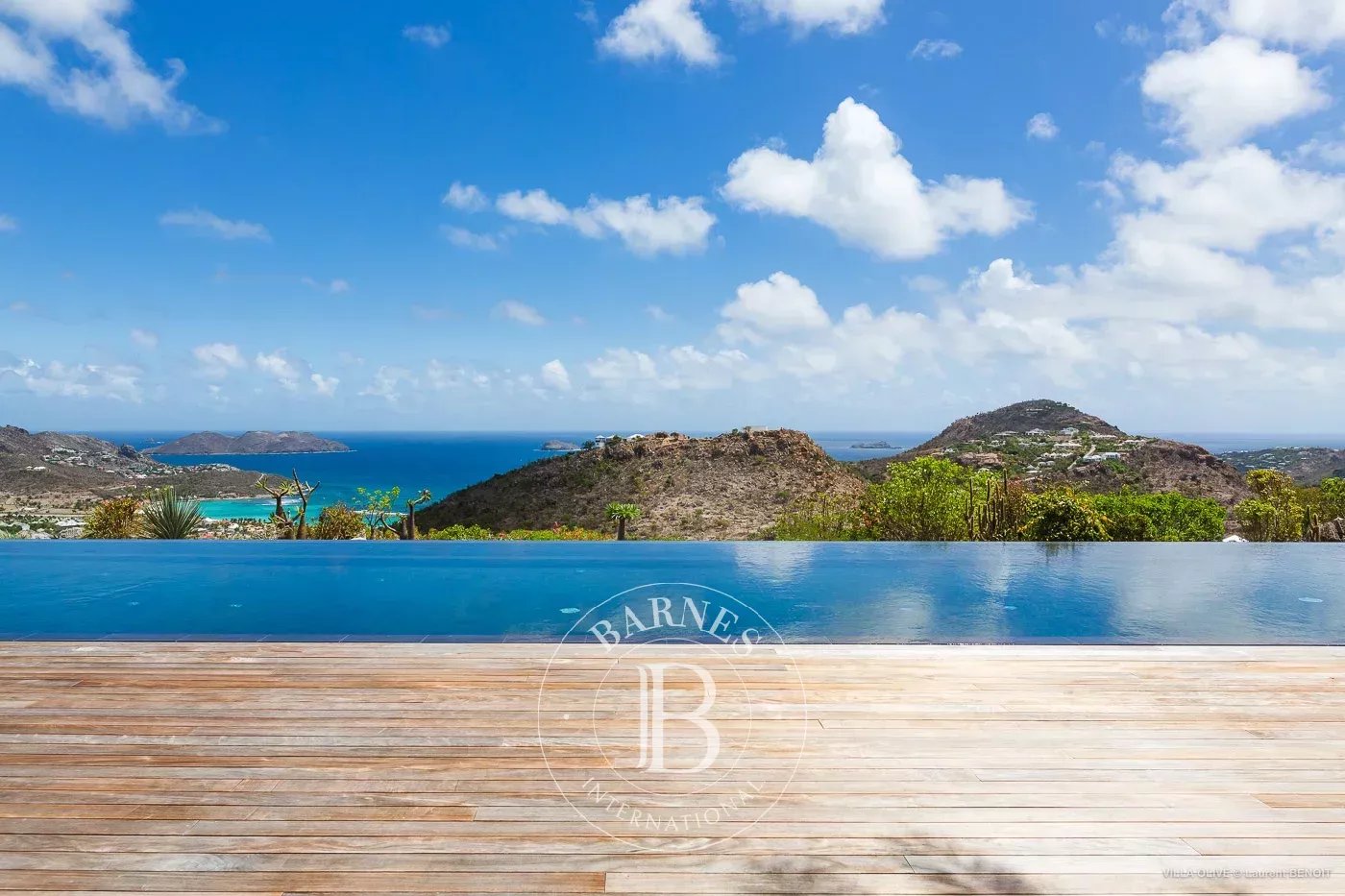 Bright, beautiful  and private 4 bedrooms villa picture 6