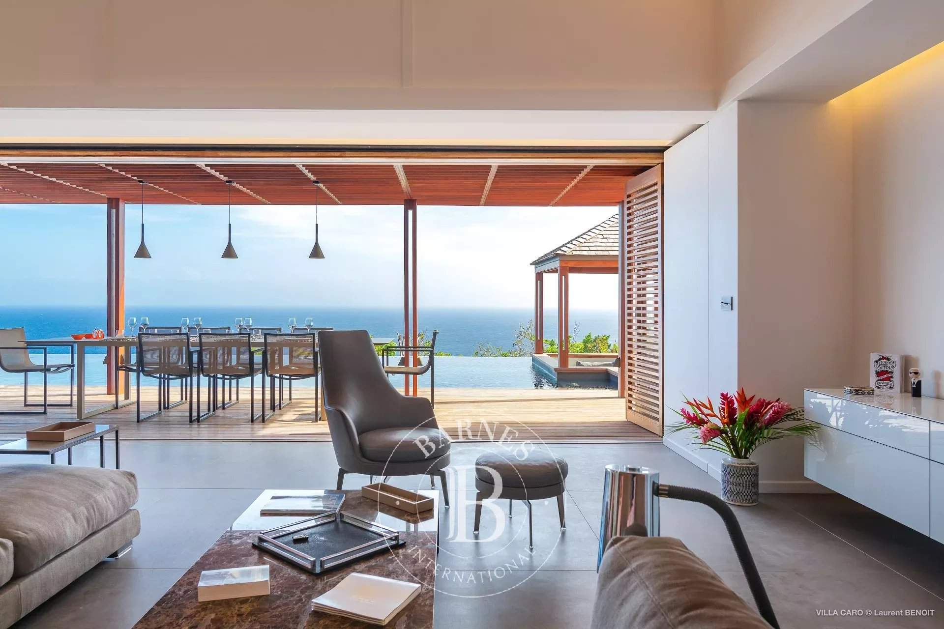 Magnificent contemporary villa with 5 bedrooms picture 7