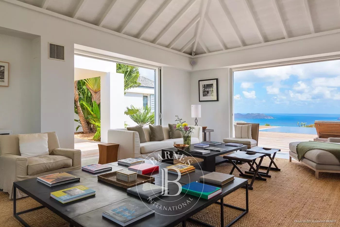 Bright, beautiful  and private 4 bedrooms villa picture 9