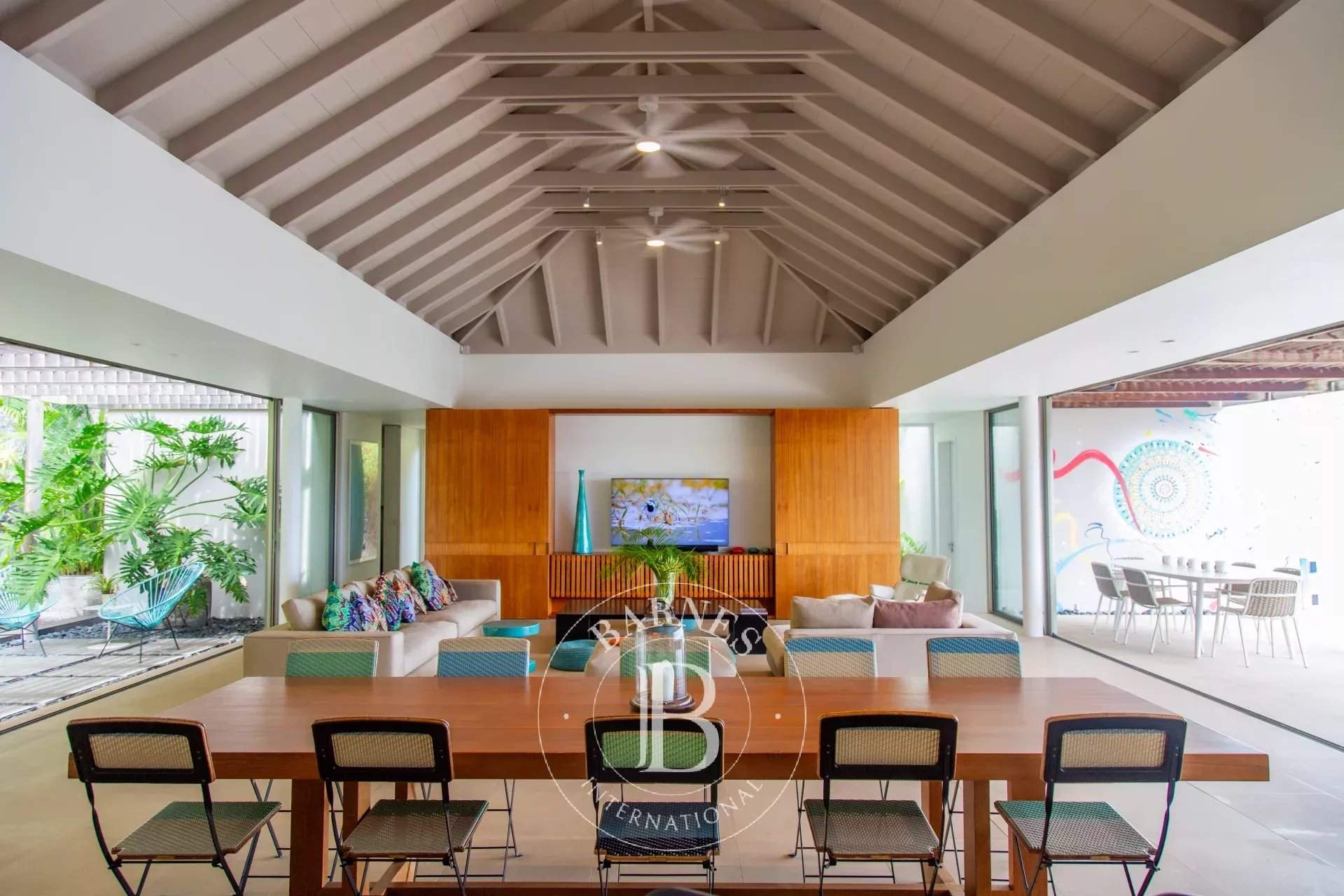 Peaceful and Tranquil Villa in Colombier picture 5